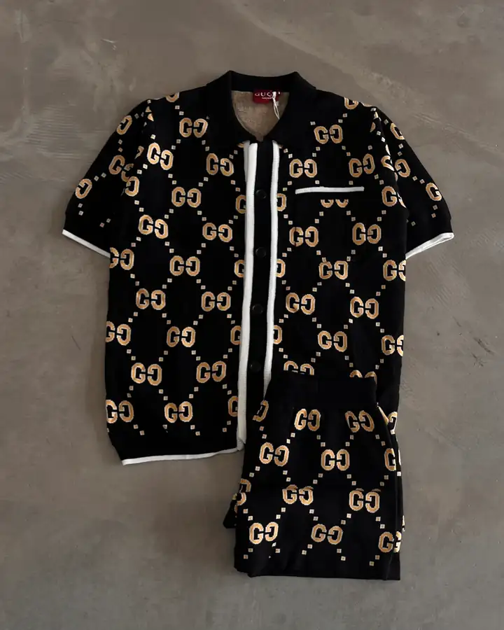 Logo Detaylı Triko Şort Takımı