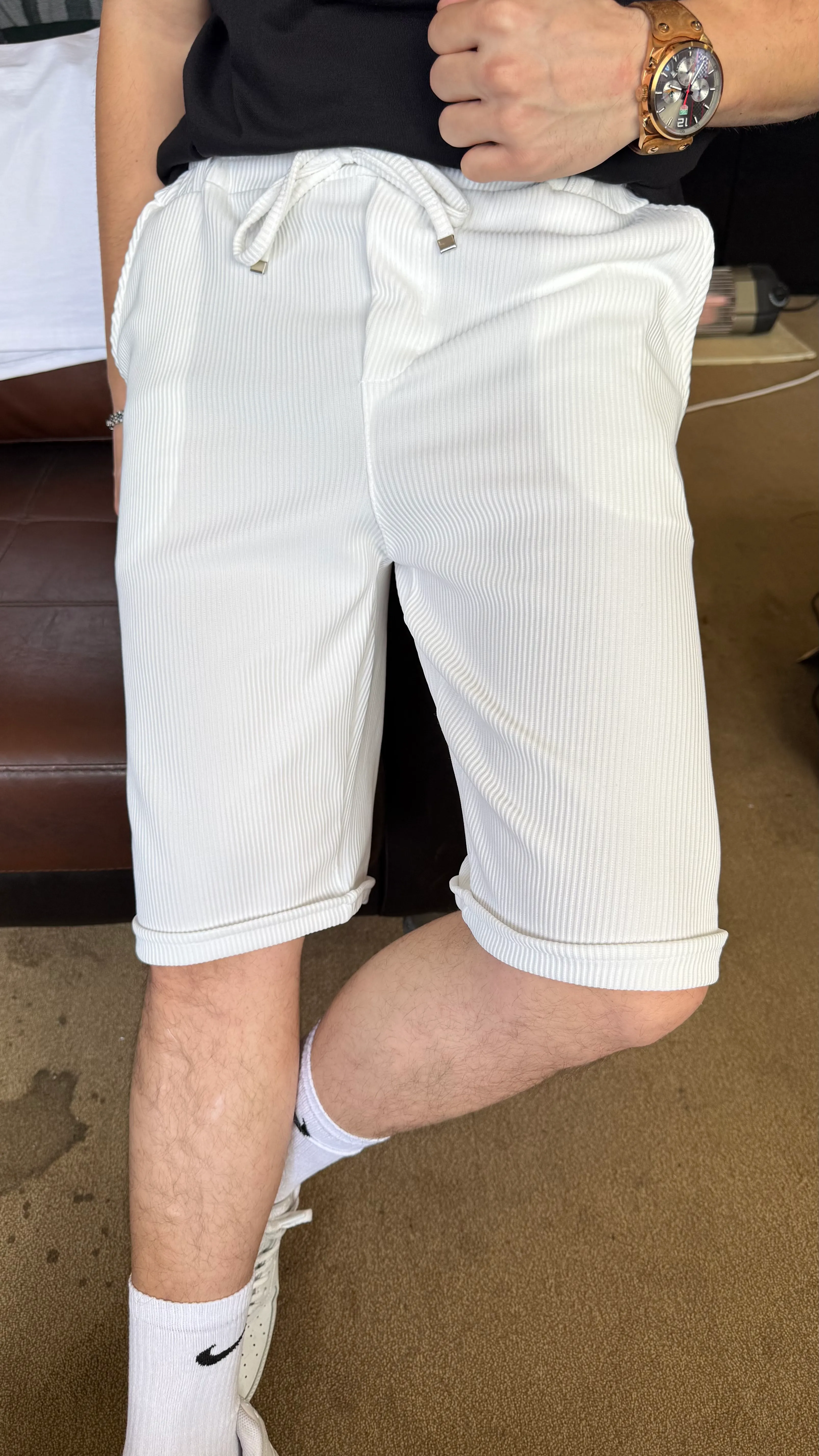 Dikey Çizgili Regular Kumaş Şort