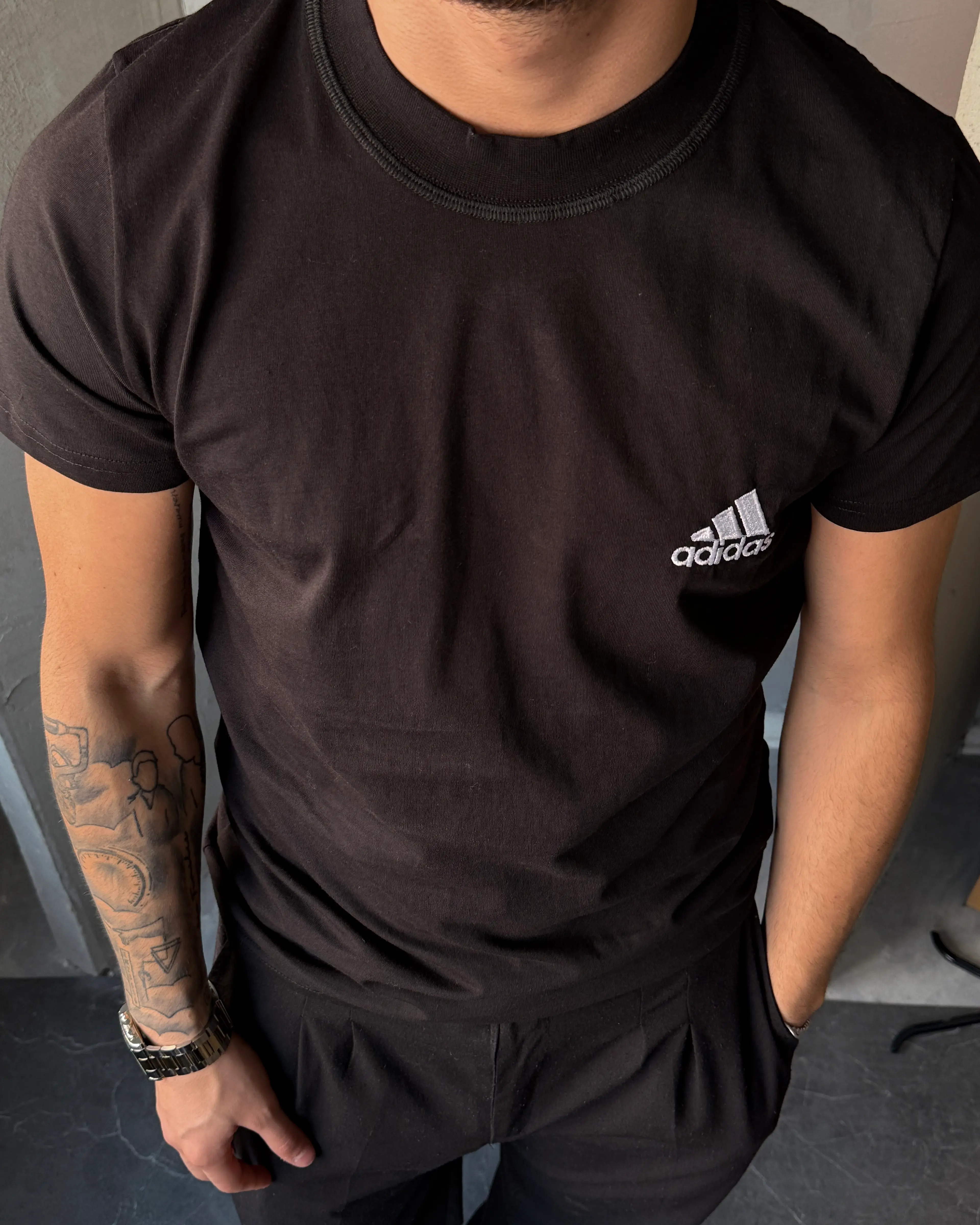 Sol Göğüs Logo Nakışlı Basic T-Shirt