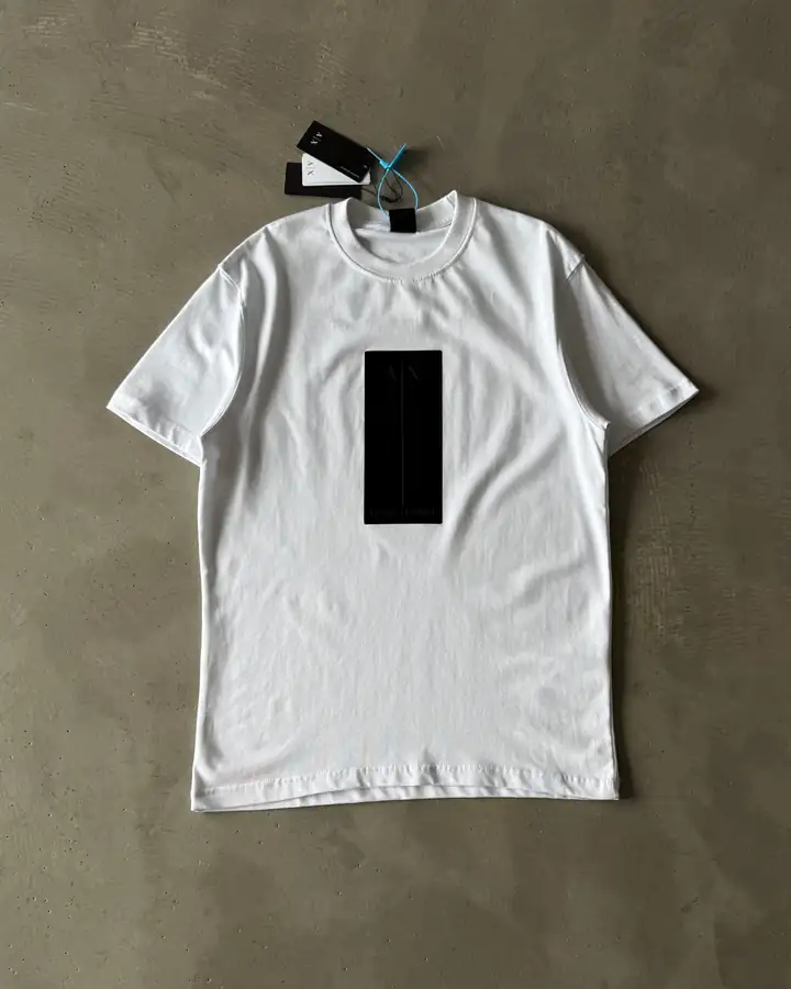 Dikdörtgen Göğüs Baskılı Basic T-Shirt