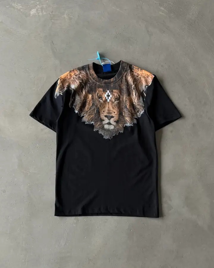 Renkli Aslan Detaylı Basic T-Shirt