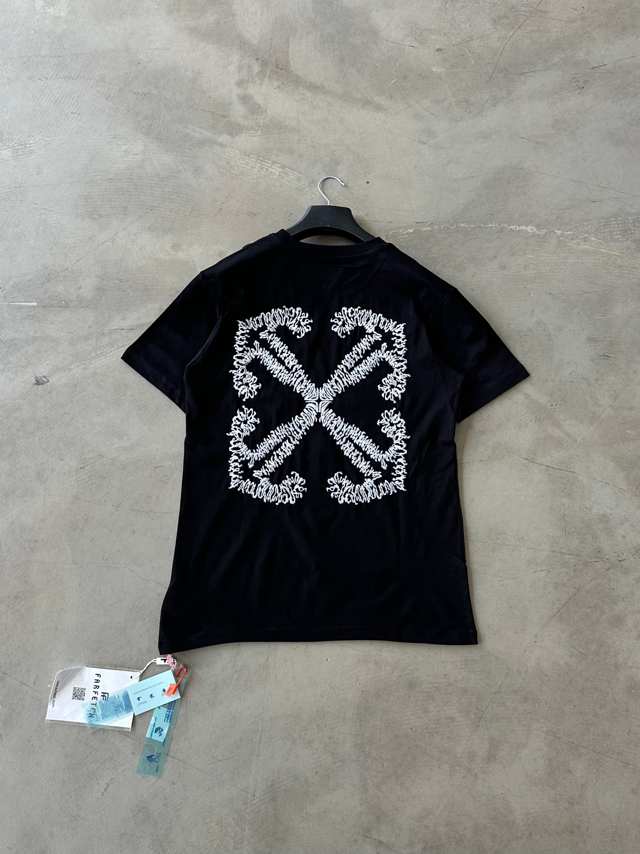 OW Premium Nakışlı Arka Detaylı Tshirt