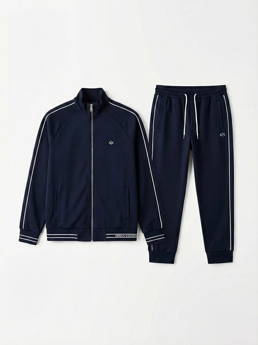 Demir Logo Detaylı Eşofman Takımı