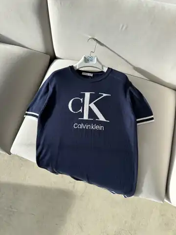 Göğüs Logolu Triko T-Shirt