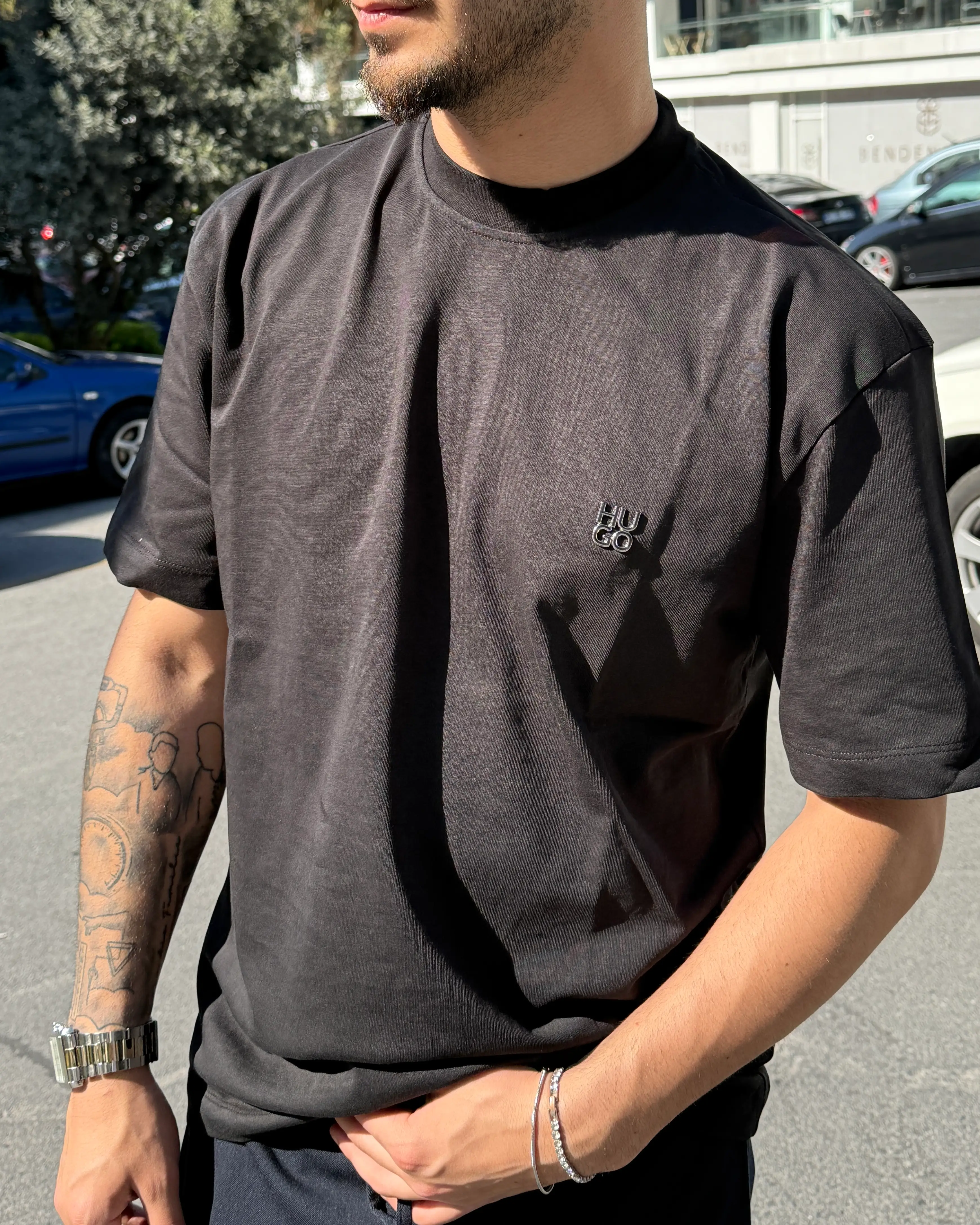 Minimal Demir Logo Detaylı T-Shirt