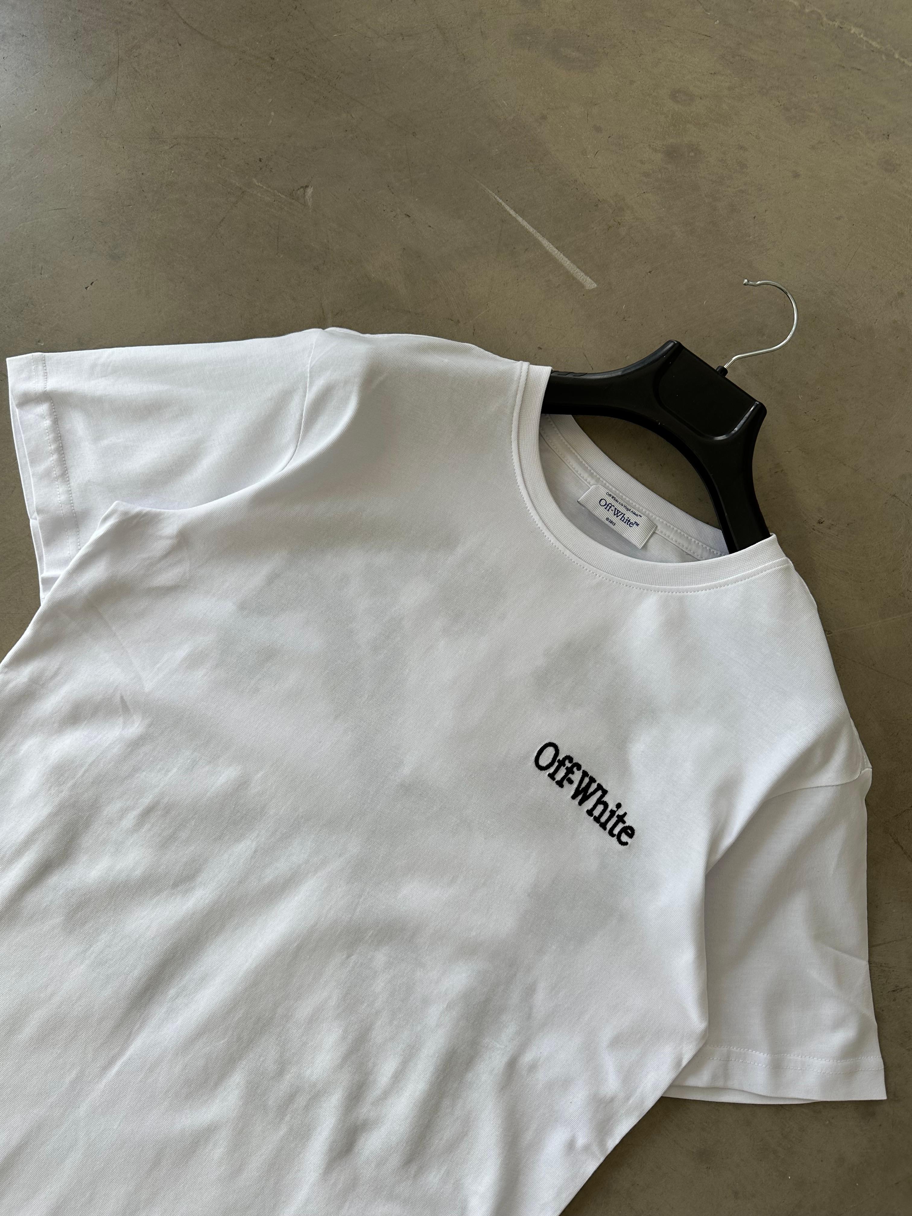OW Premium Nakışlı Arka Detaylı Tshirt