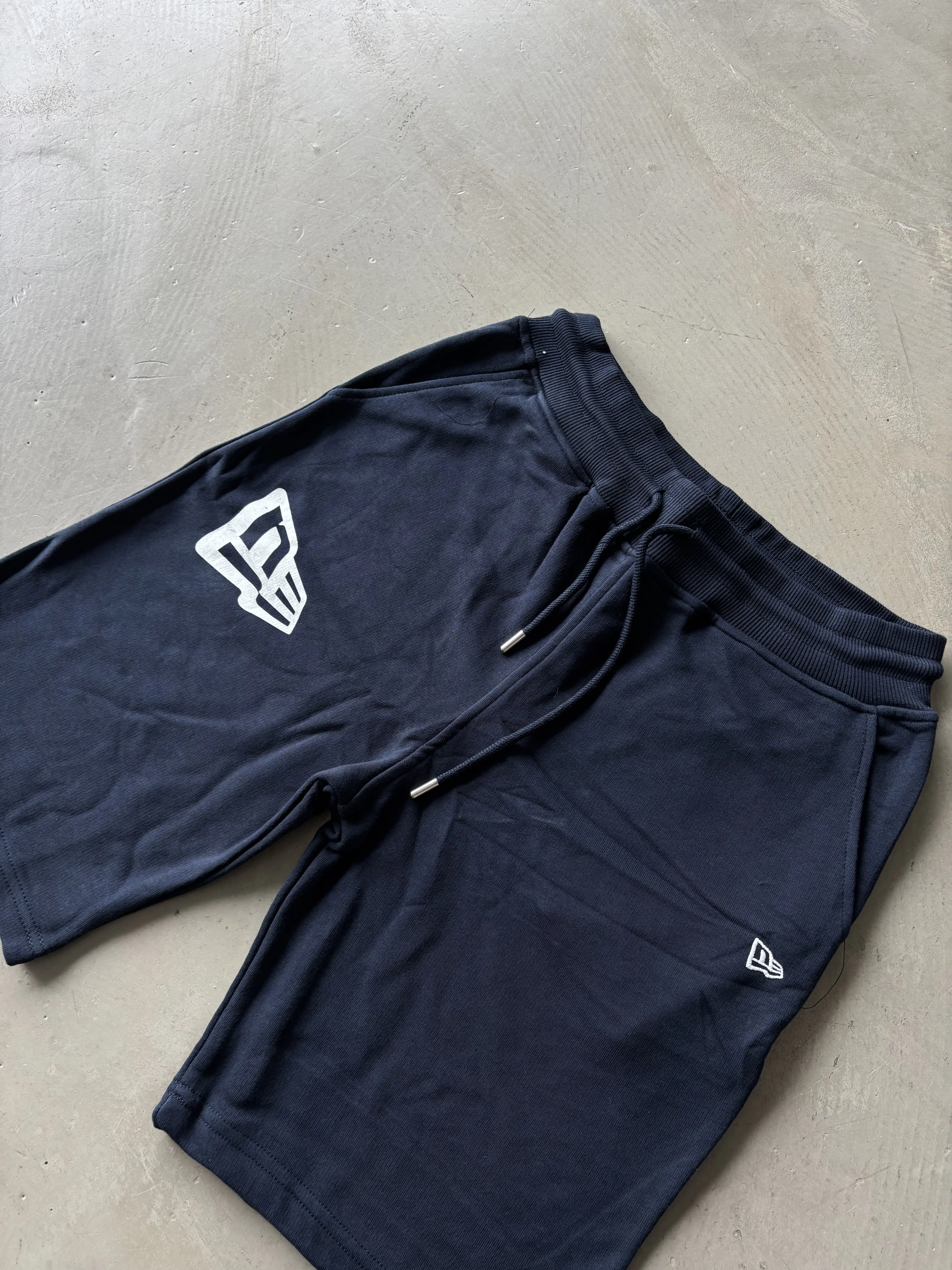 Baskı ve Nakış Detaylı Şort