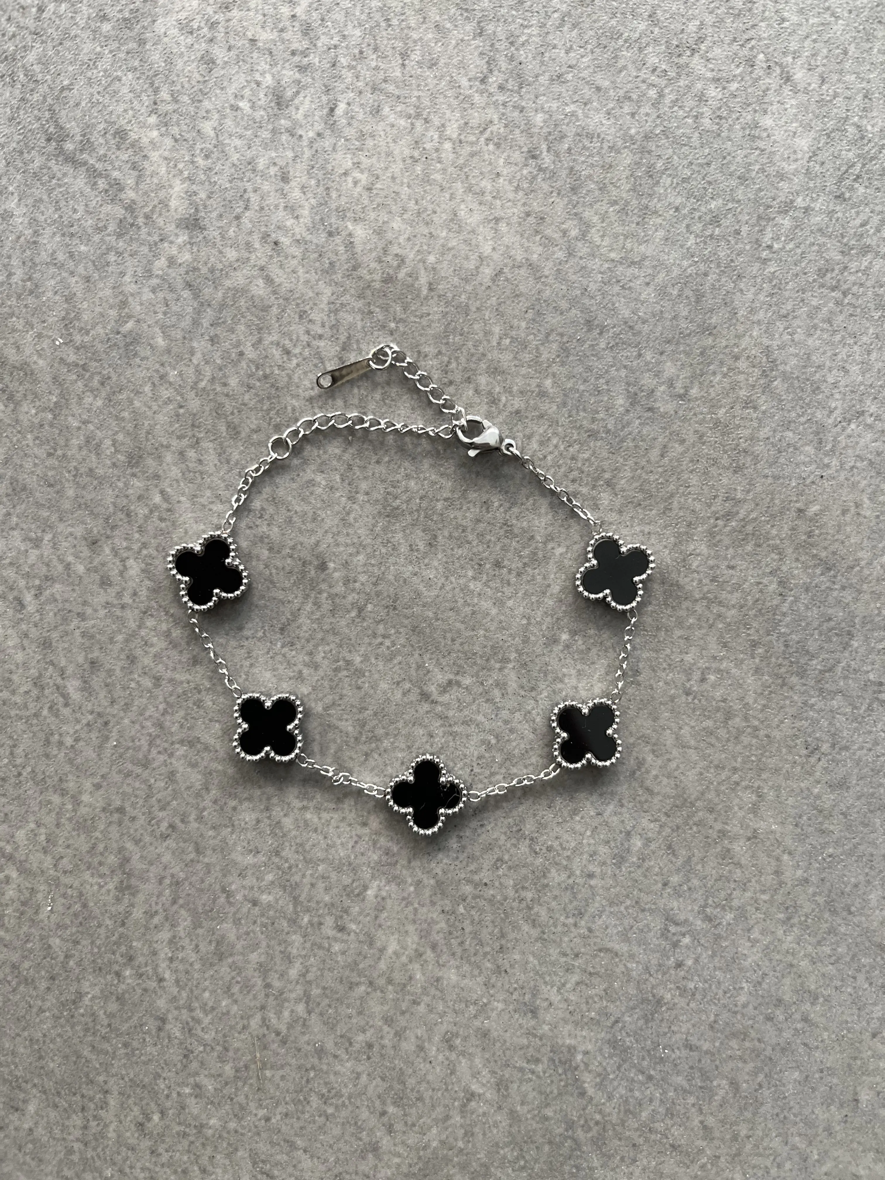 Premium Luxury Van Cleef Charm