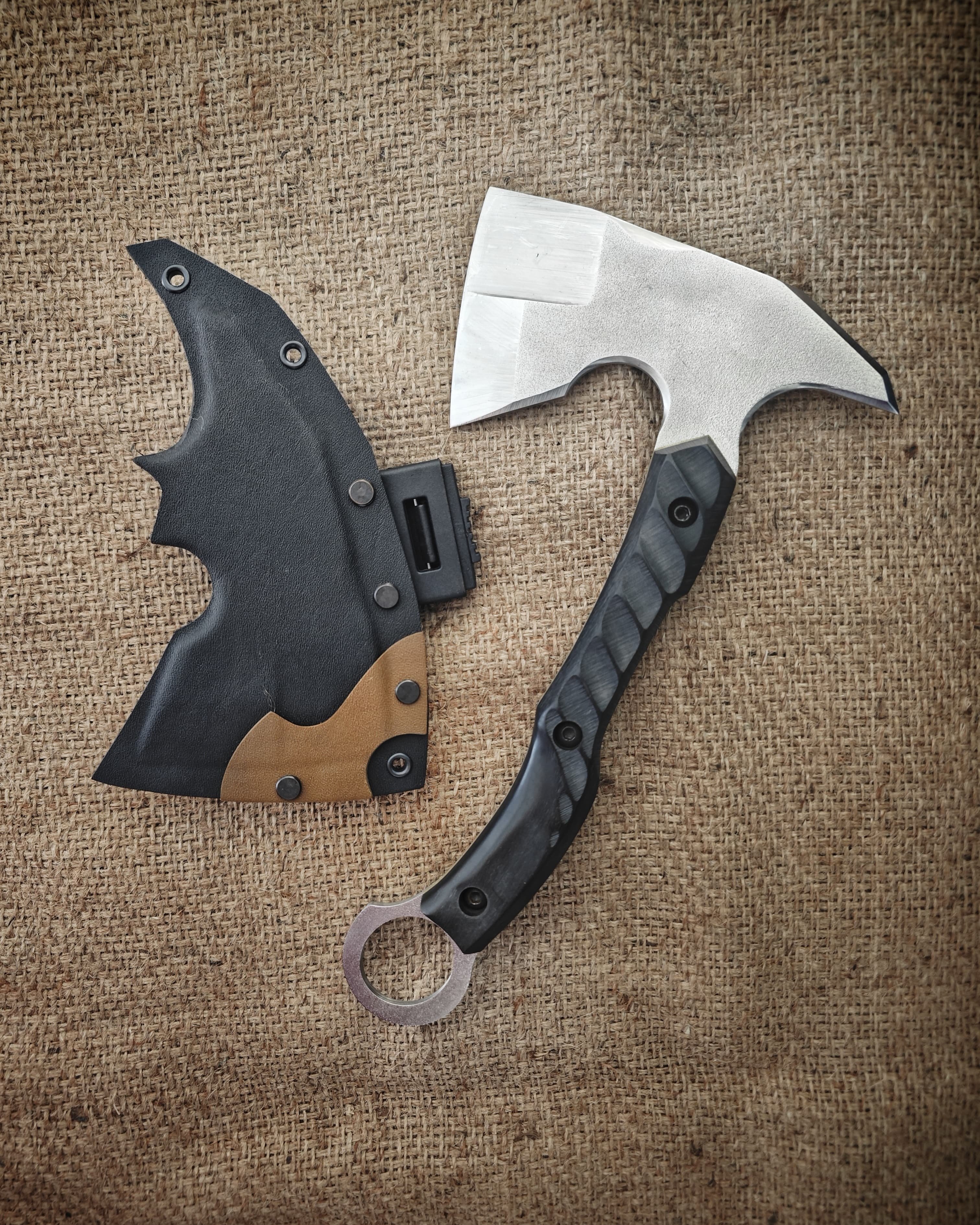 Original Carbon Steel Tactical Axe: A Powerful, Durable Gift That Overcomes Every Challenge! Combined Elegance and Strength with Kydex Sheath
