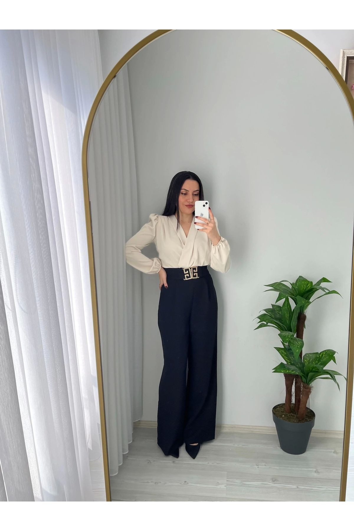 Kruvaze Yaka Vatkalı Çıtçıtlı Bodysuit Bluz