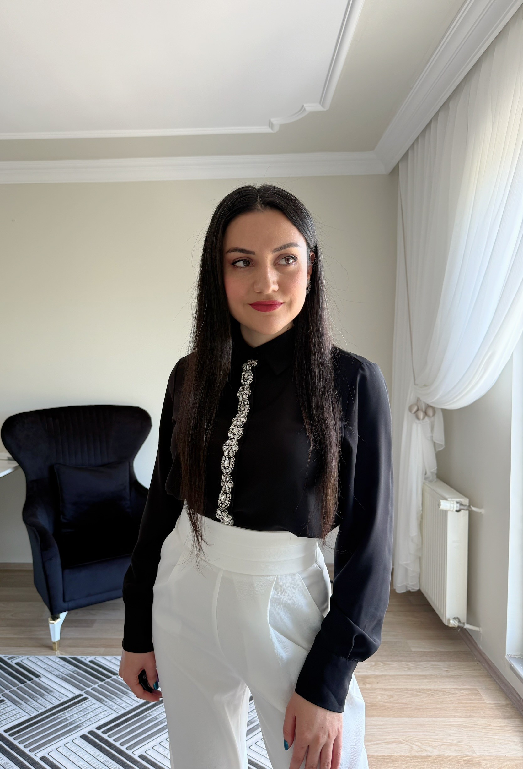 Şerit Aksesuarlı Gömlek
