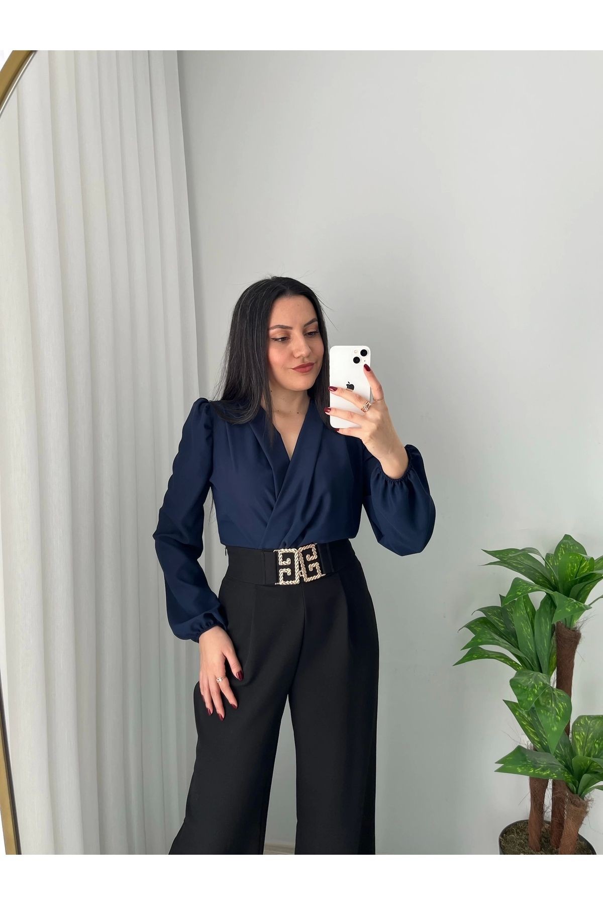 Kruvaze Yaka Vatkalı Çıtçıtlı Bodysuit Bluz - Lacivert