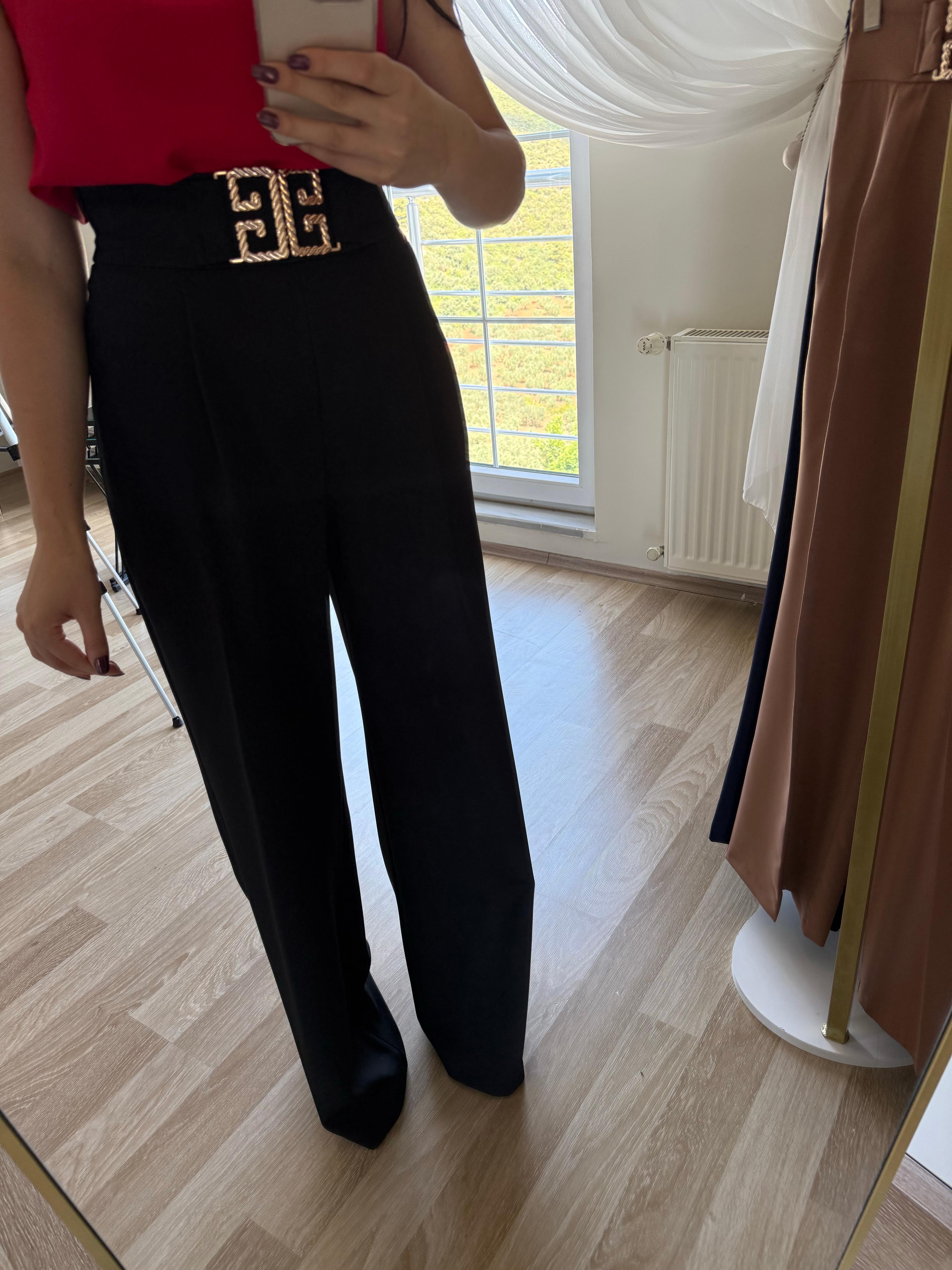 Bel Aksesuarlı Bol Paça Pantolon 