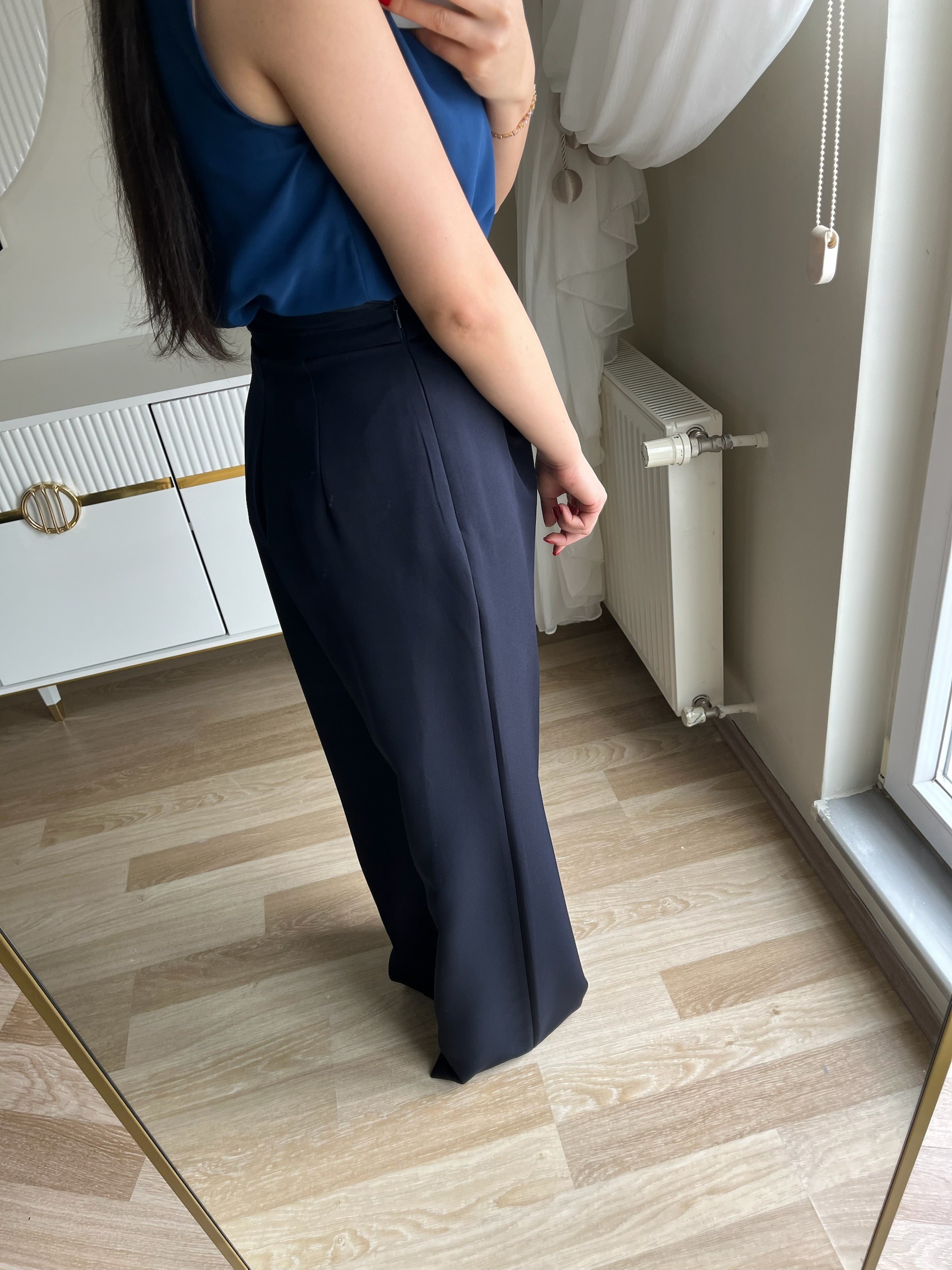 Bel Düğme Detaylı Bol Paça Pantolon 