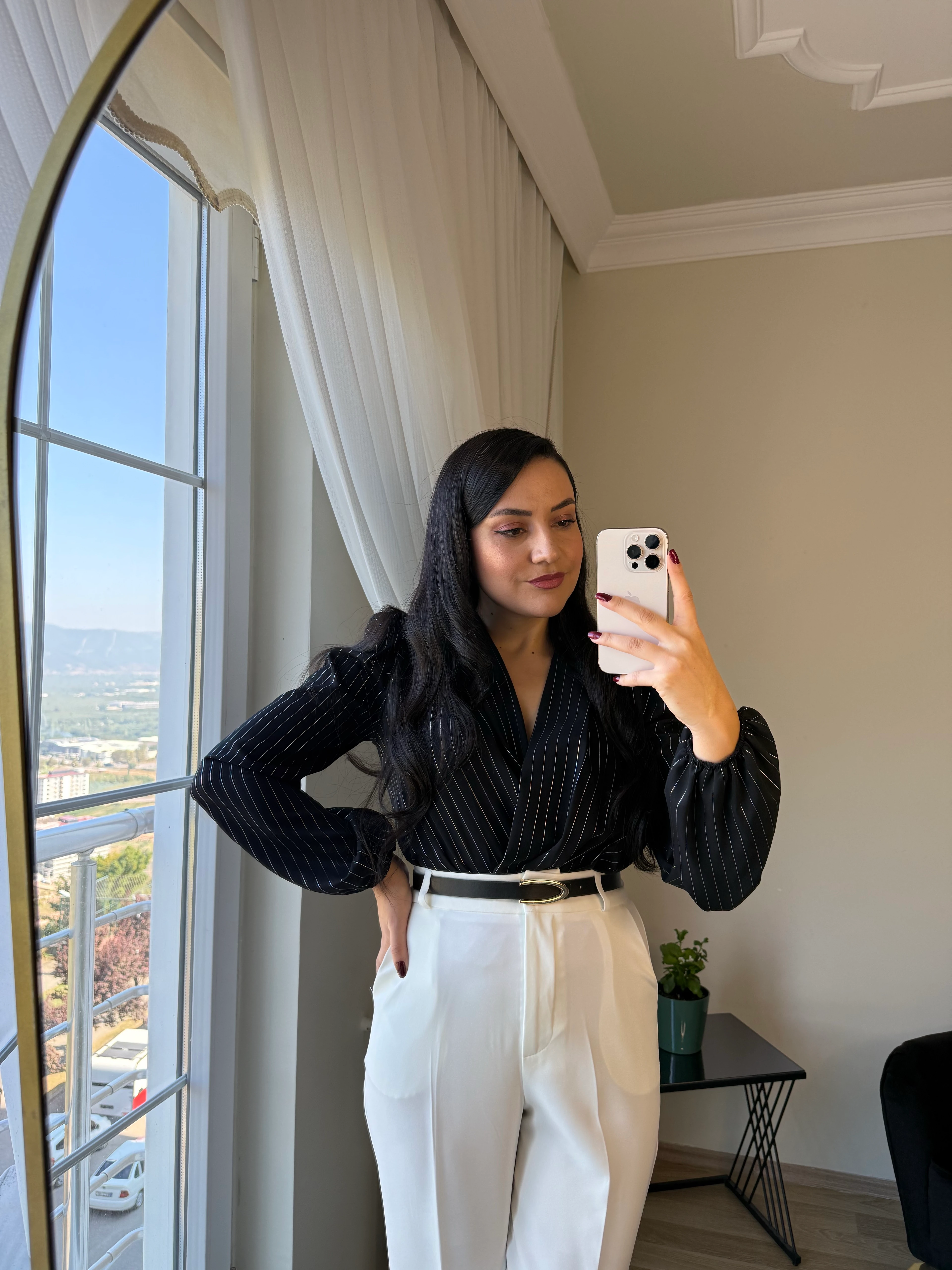 Parlak Çizgili Vatkalı Çıtçıtlı Bodysuit - Siyah