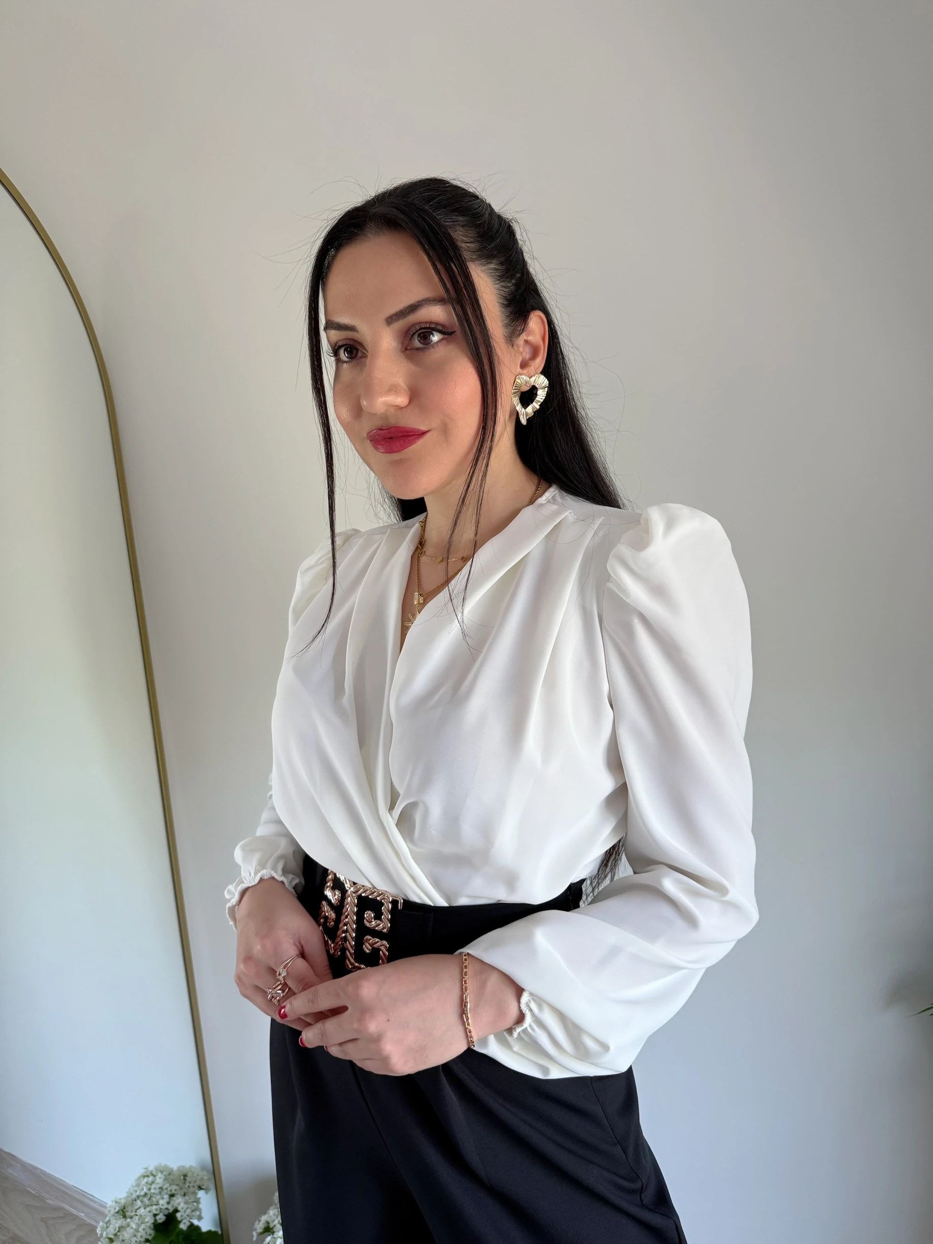 Kruvaze Yaka Vatkalı Çıtçıtlı Bodysuit Bluz - Ekru