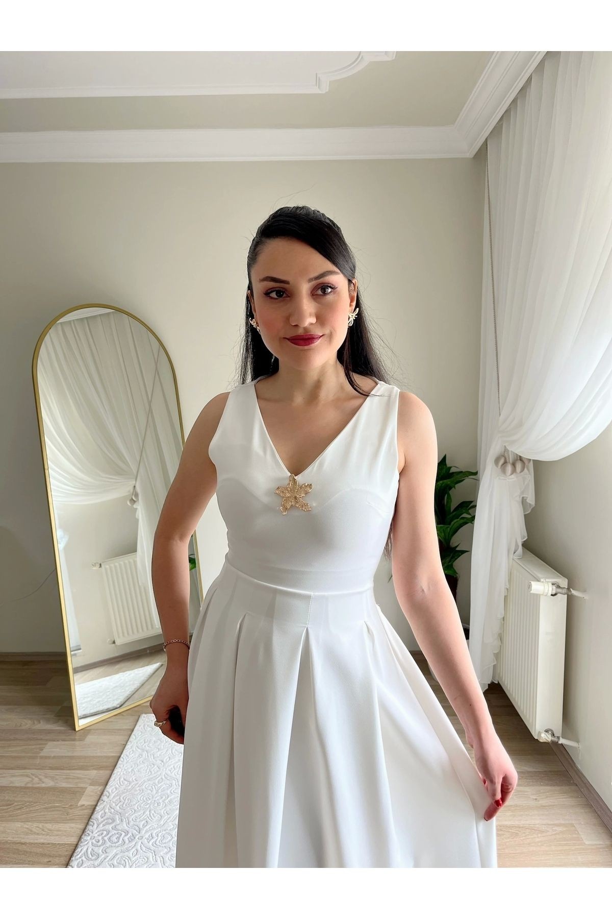 Late Yıldız Detaylı Elbise