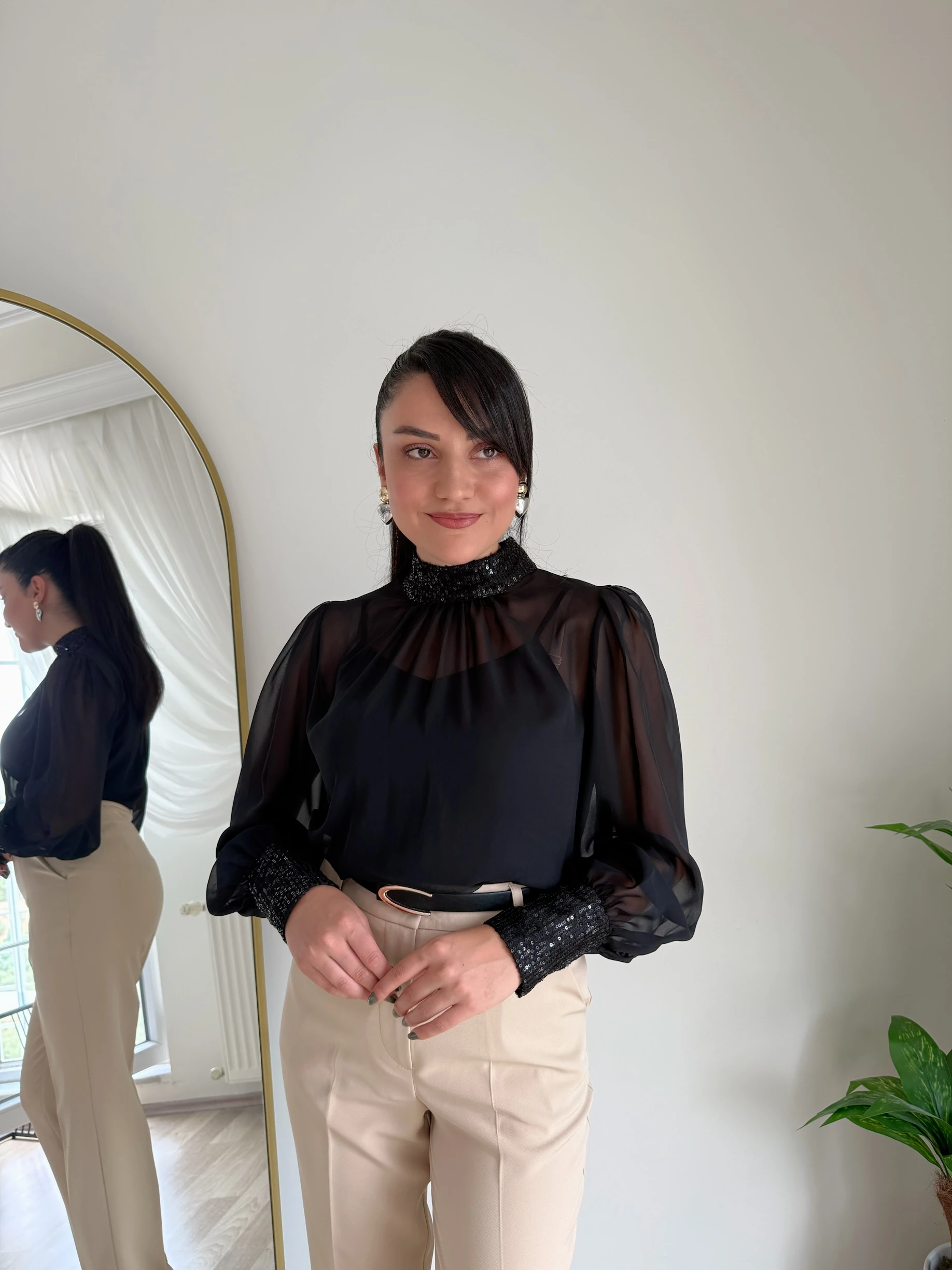 Payet Detaylı Bluz Şifon Bluz  - Siyah