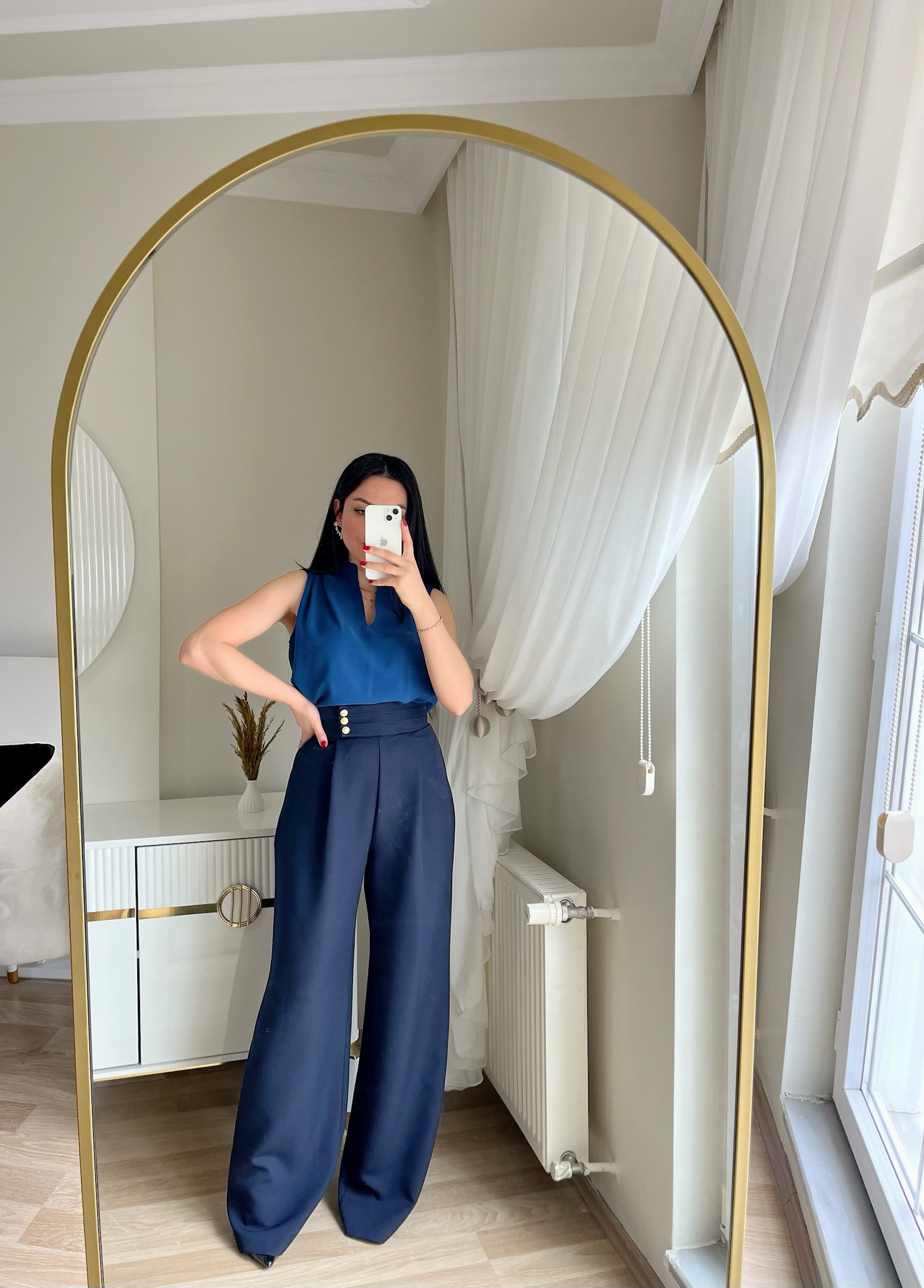 Bel Düğme Detaylı Bol Paça Pantolon 
