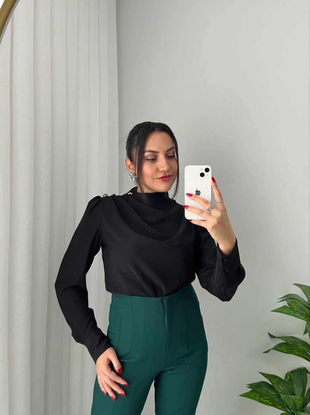 Siyah