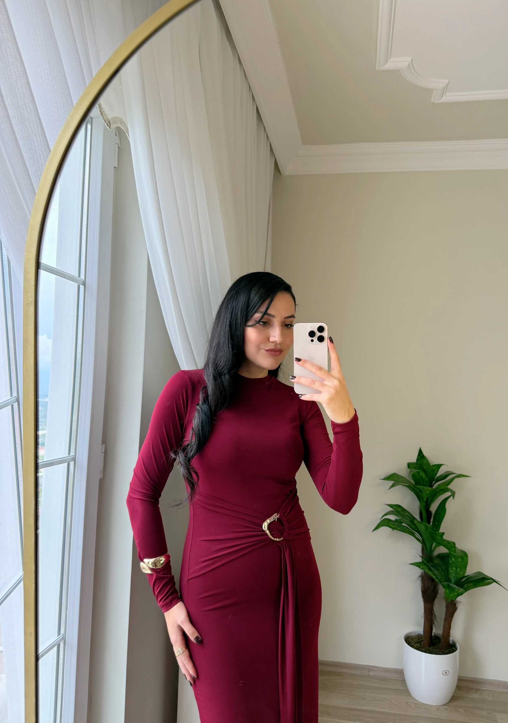 Gold Aksesuar Detaylı Elbise