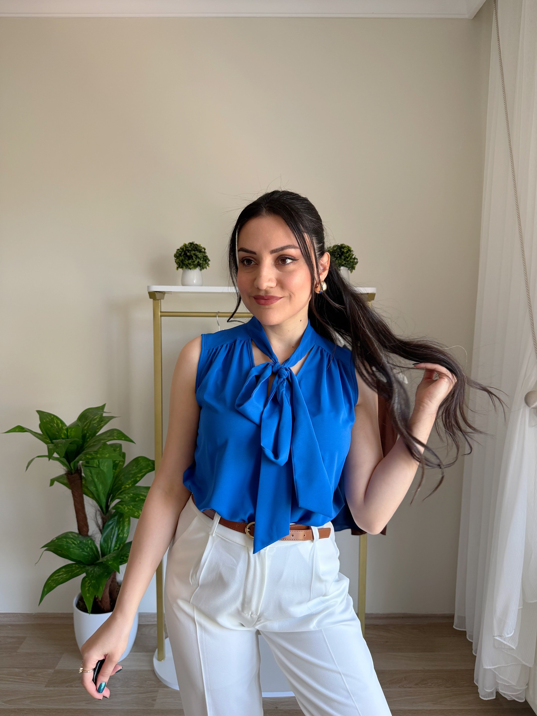 Fularlı Kolsuz Bluz - Saks Mavi