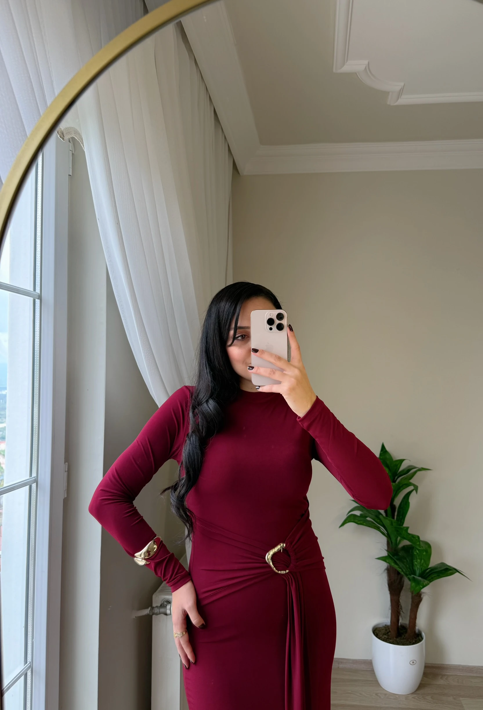 Gold Aksesuar Detaylı Elbise