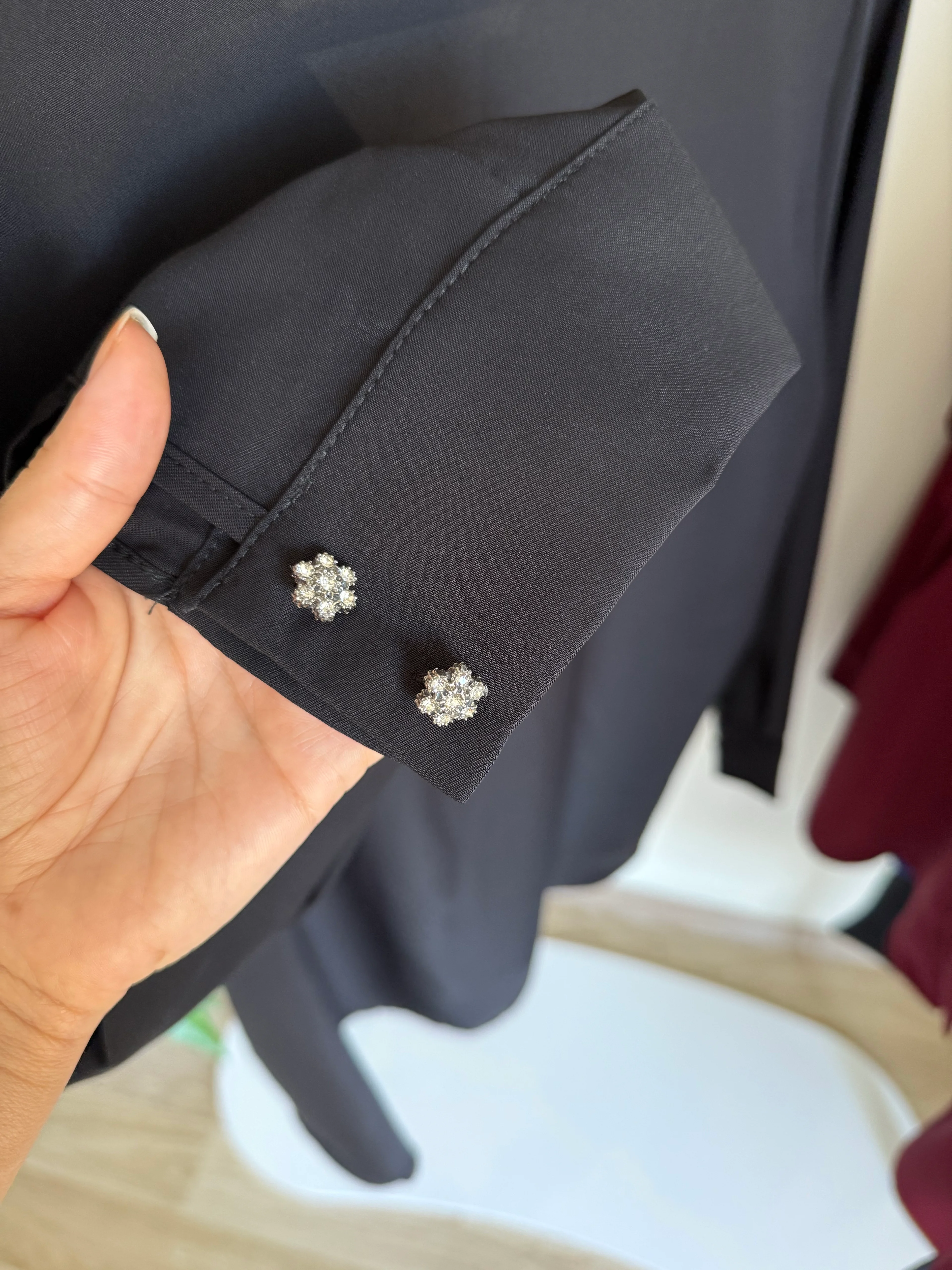 Fular Yaka Taş Düğmeli Büyük Beden Gömlek