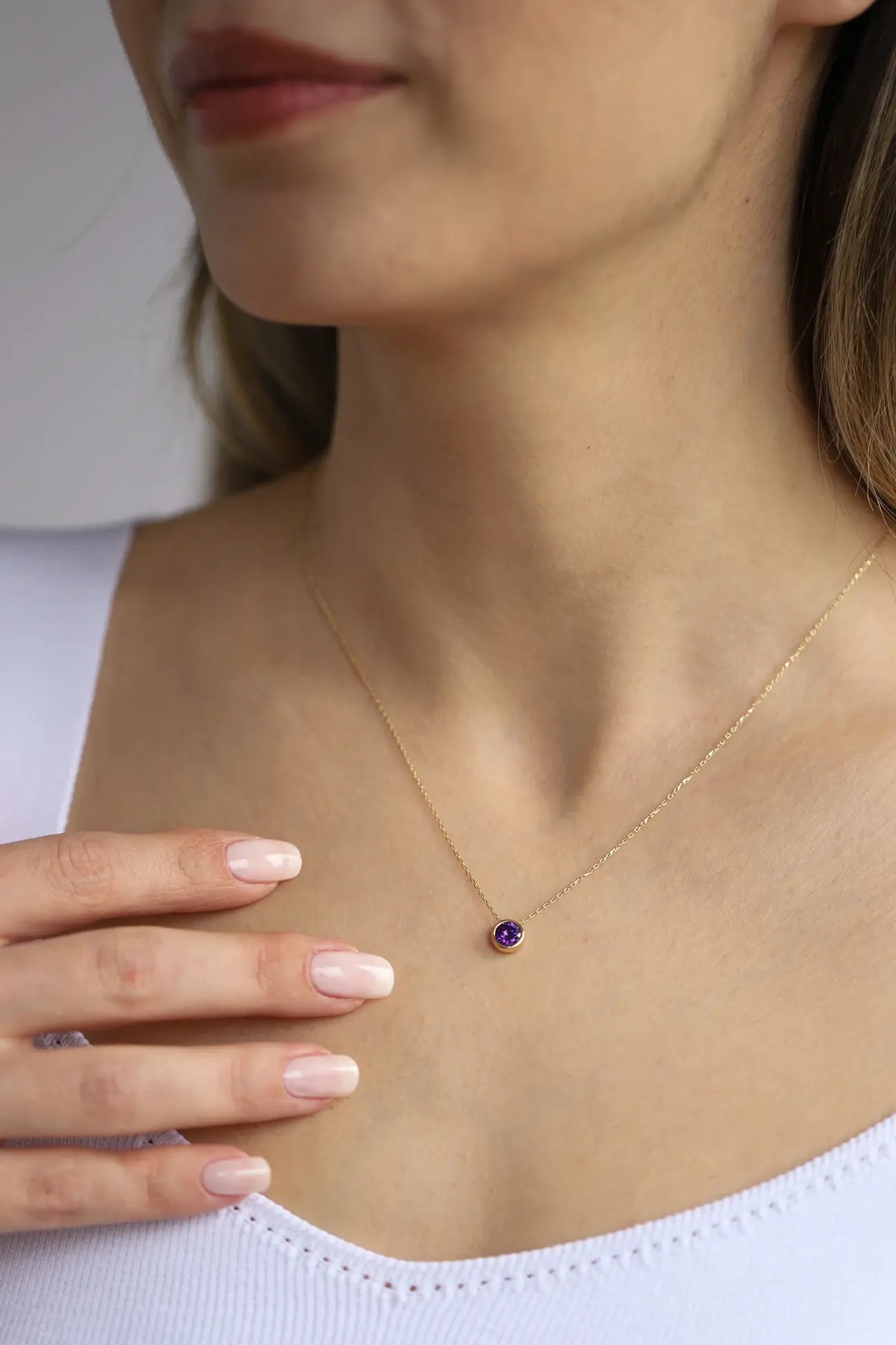14 Ayar Altın Mor Taşlı Minimal Kolye