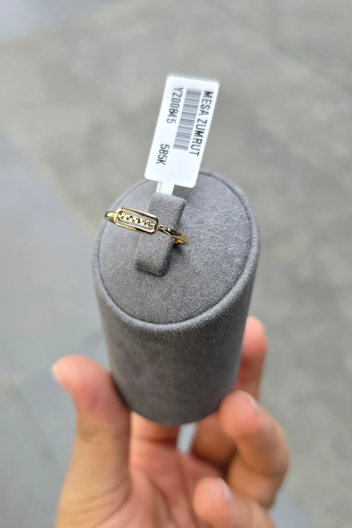 14 Ayar Altın Taşlı Yüzük