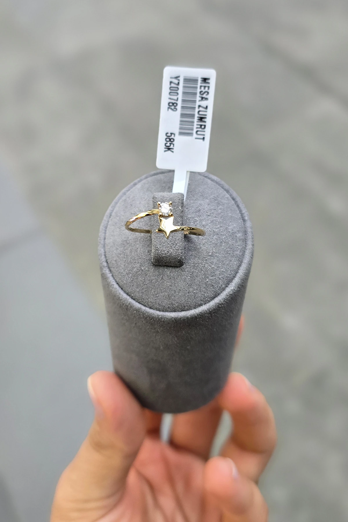 14 Ayar Altın Yıldız Taşlı Yüzük