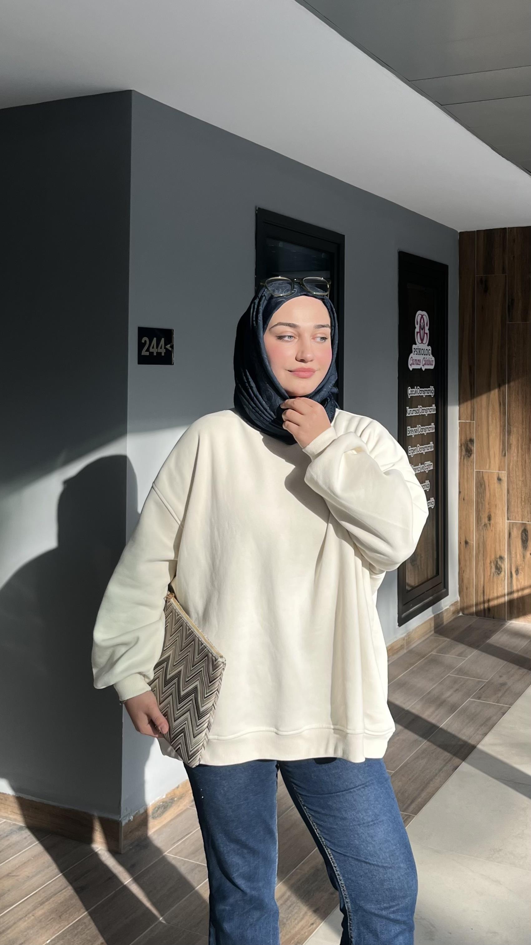 Üç İplik Sweat - EKRU