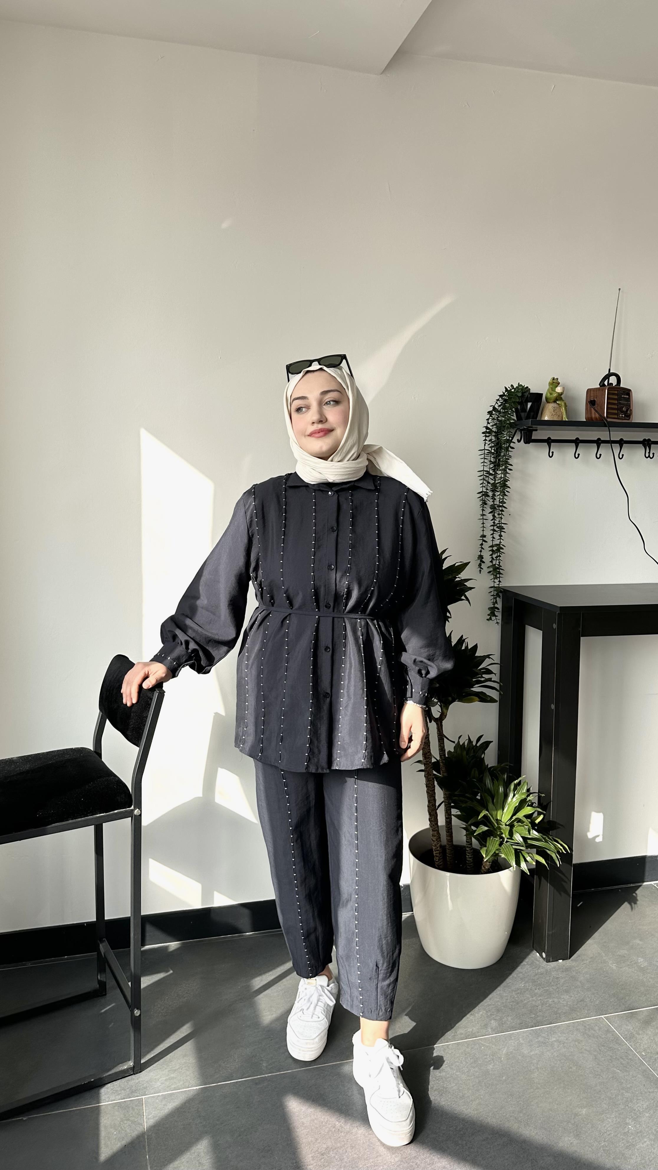 Badem Taşlı Takım - lacivert