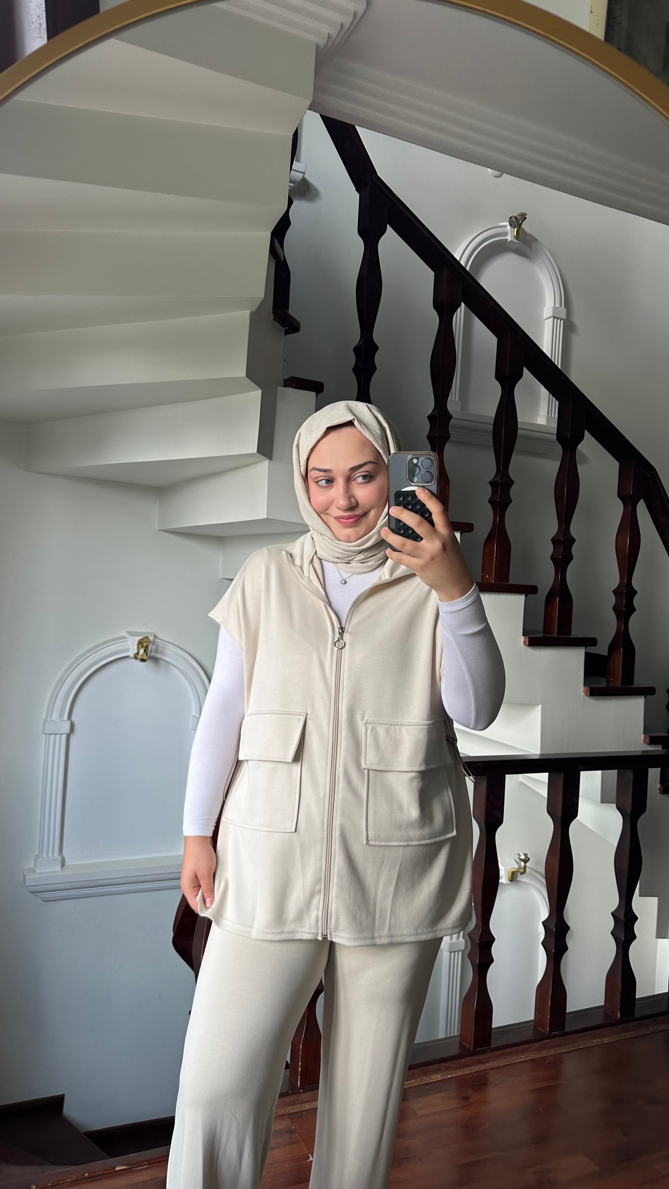 Yelekli Spor  Takım -Krem