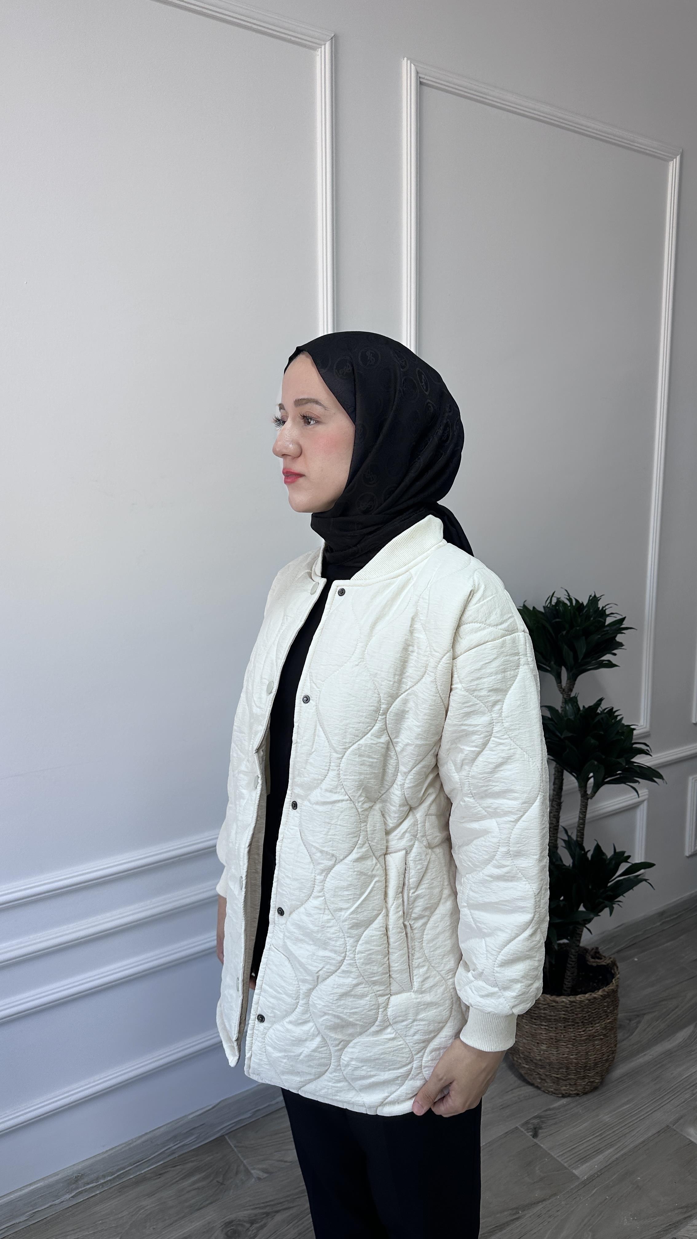 KAPİTONE MONT - KREM