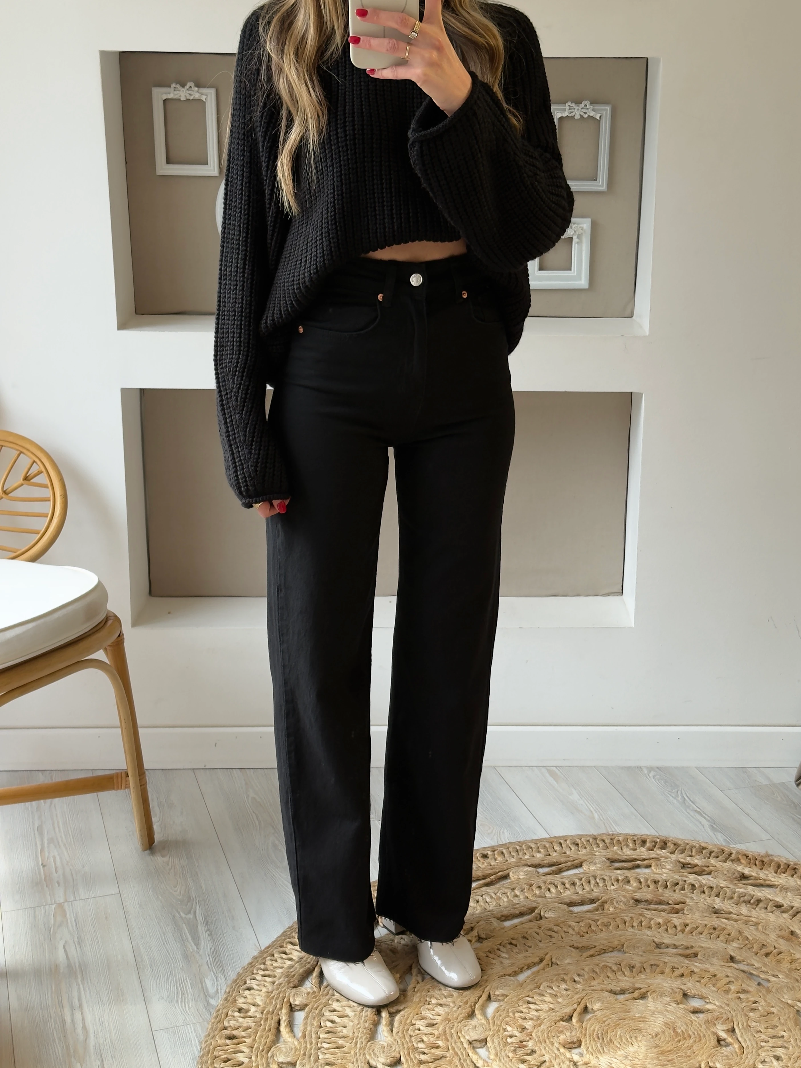 Orjinal Marka Siyah Renk Kesik Paça Jean