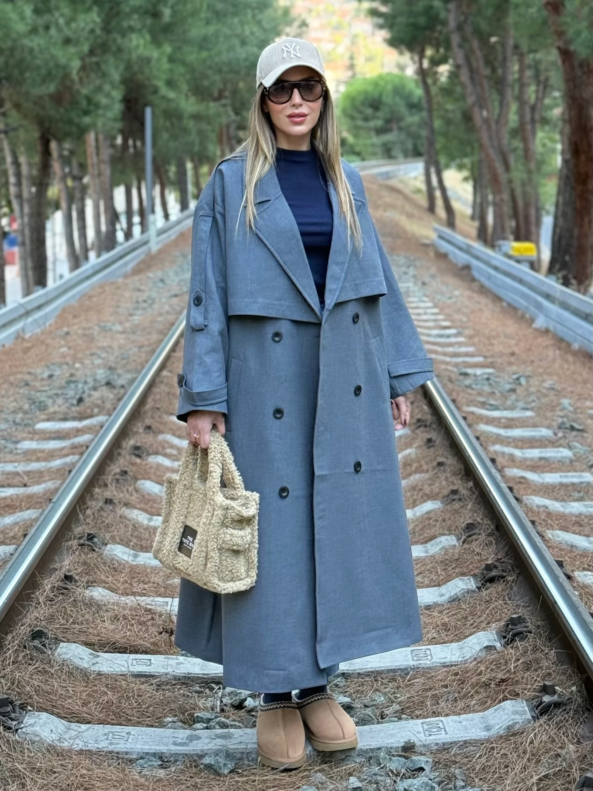 Lacivert Çizgi Detaylı Trenç