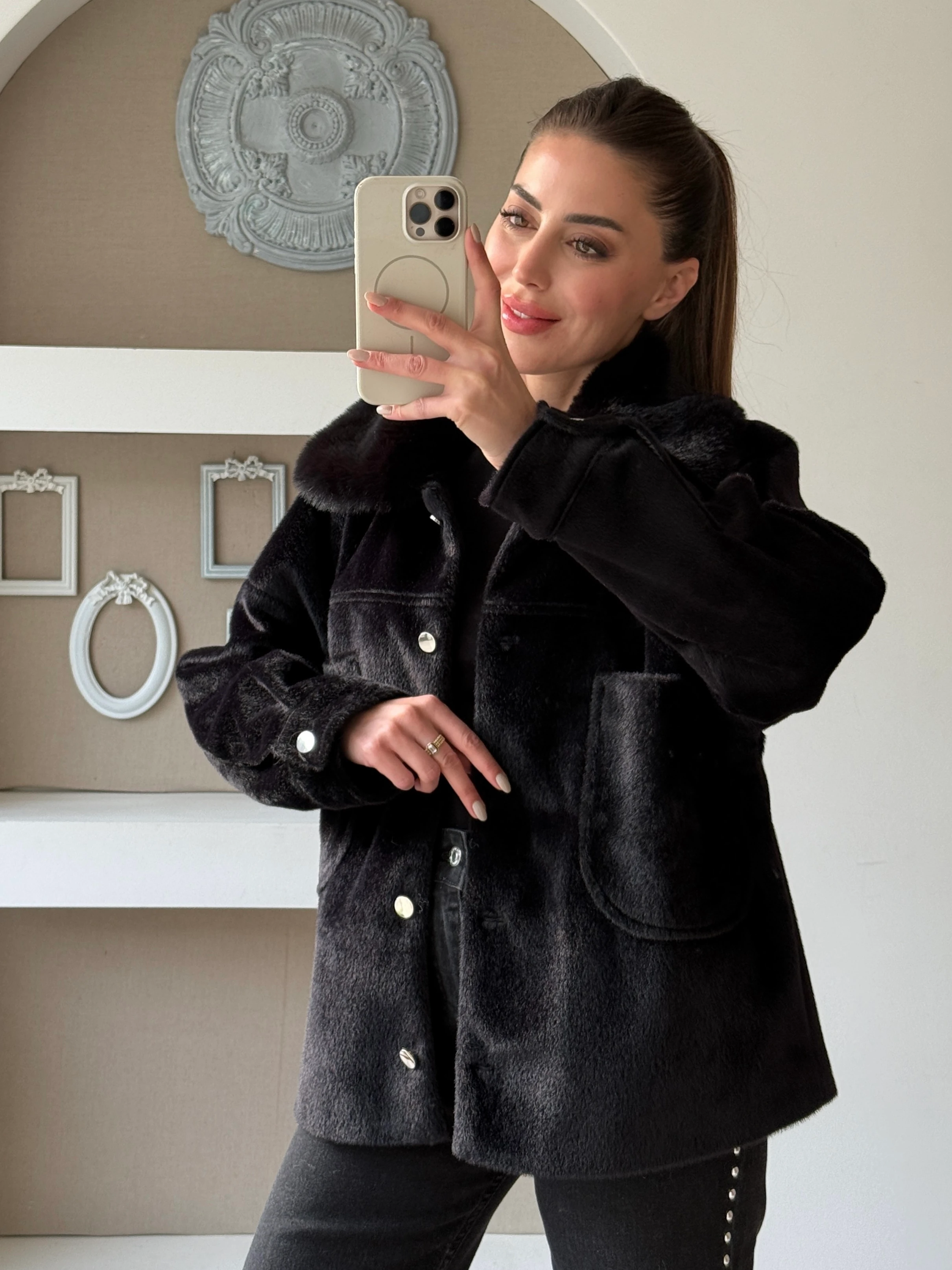 Cepli Kürk Yakalı Ceket - Siyah