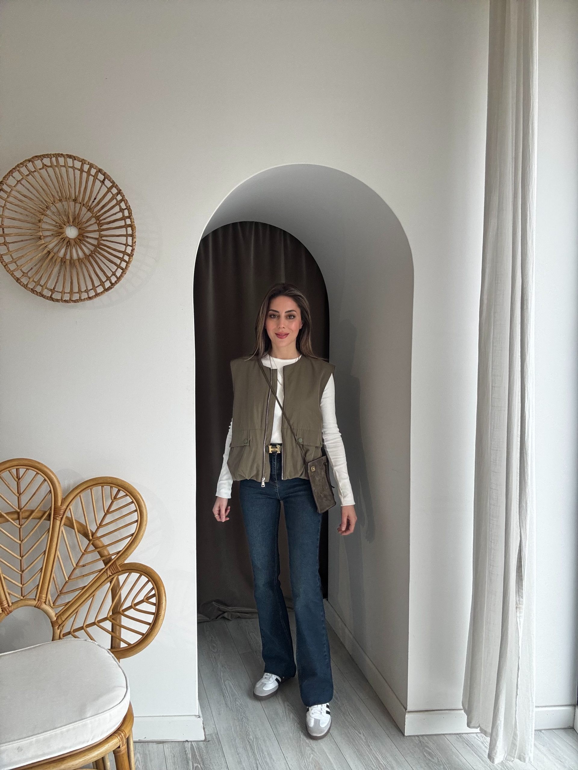 Yeşil Renk Fermuar Detaylı Yelek