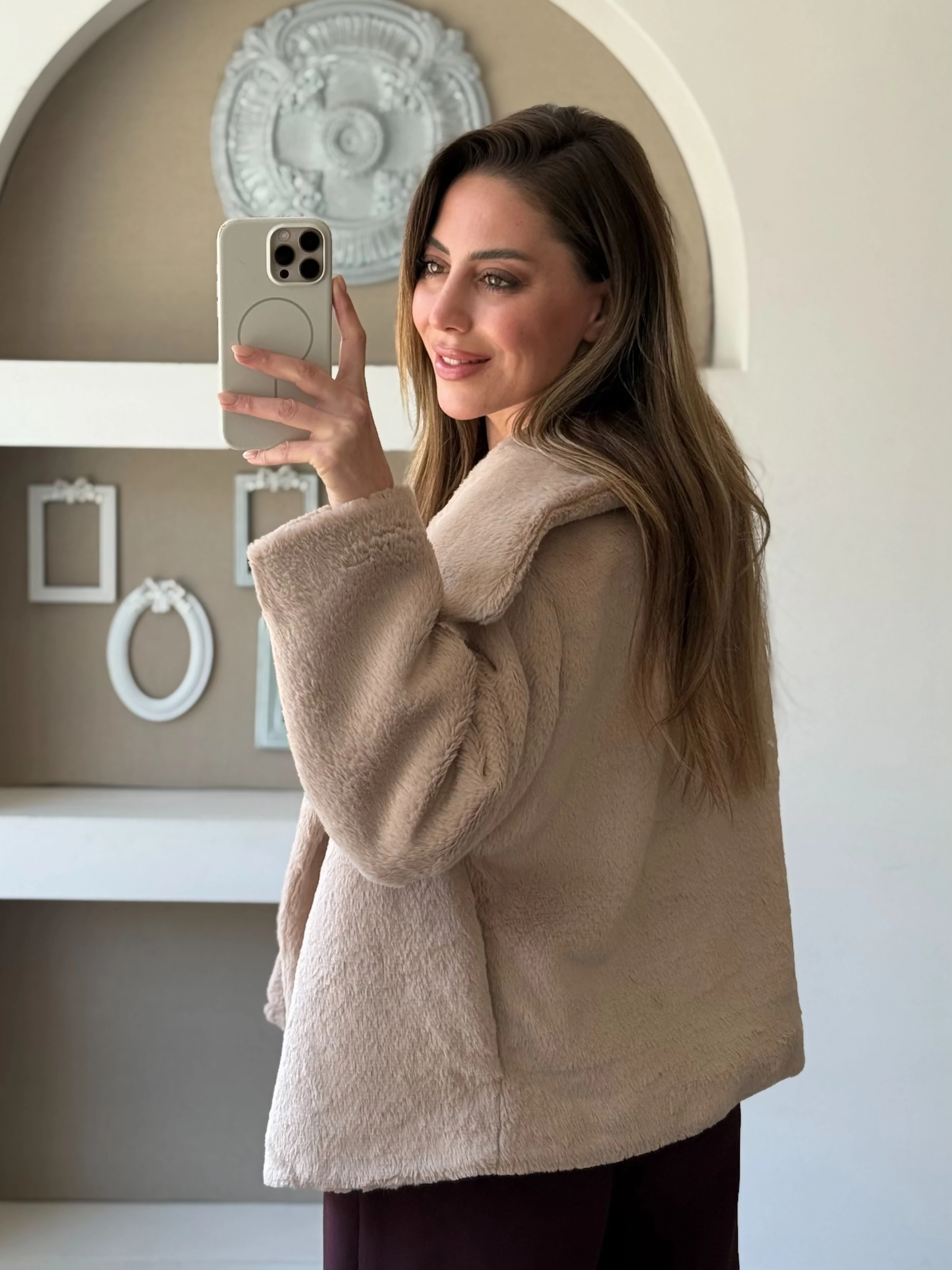 Şal Yaka Kürk Mont