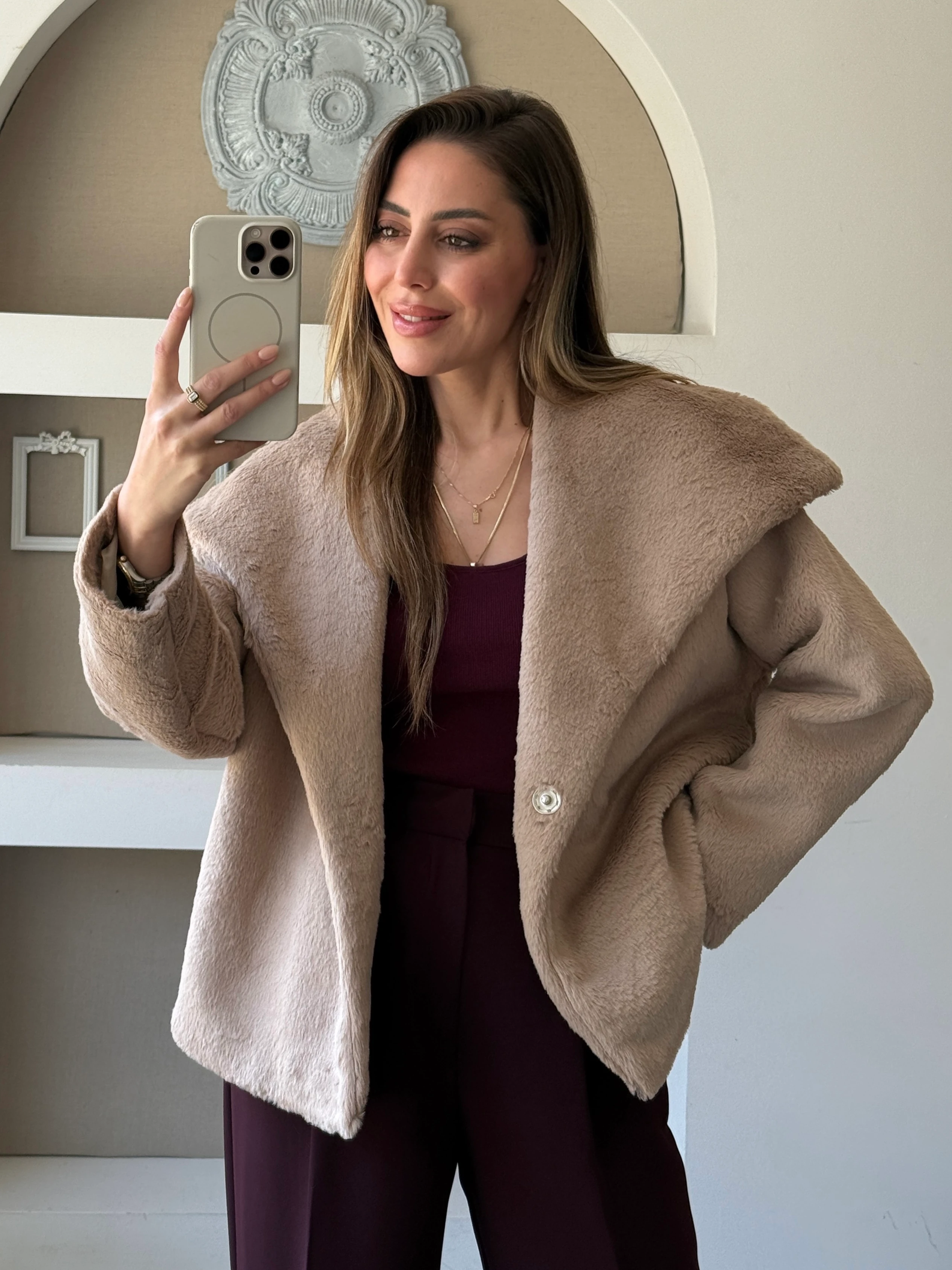 Şal Yaka Kürk Mont