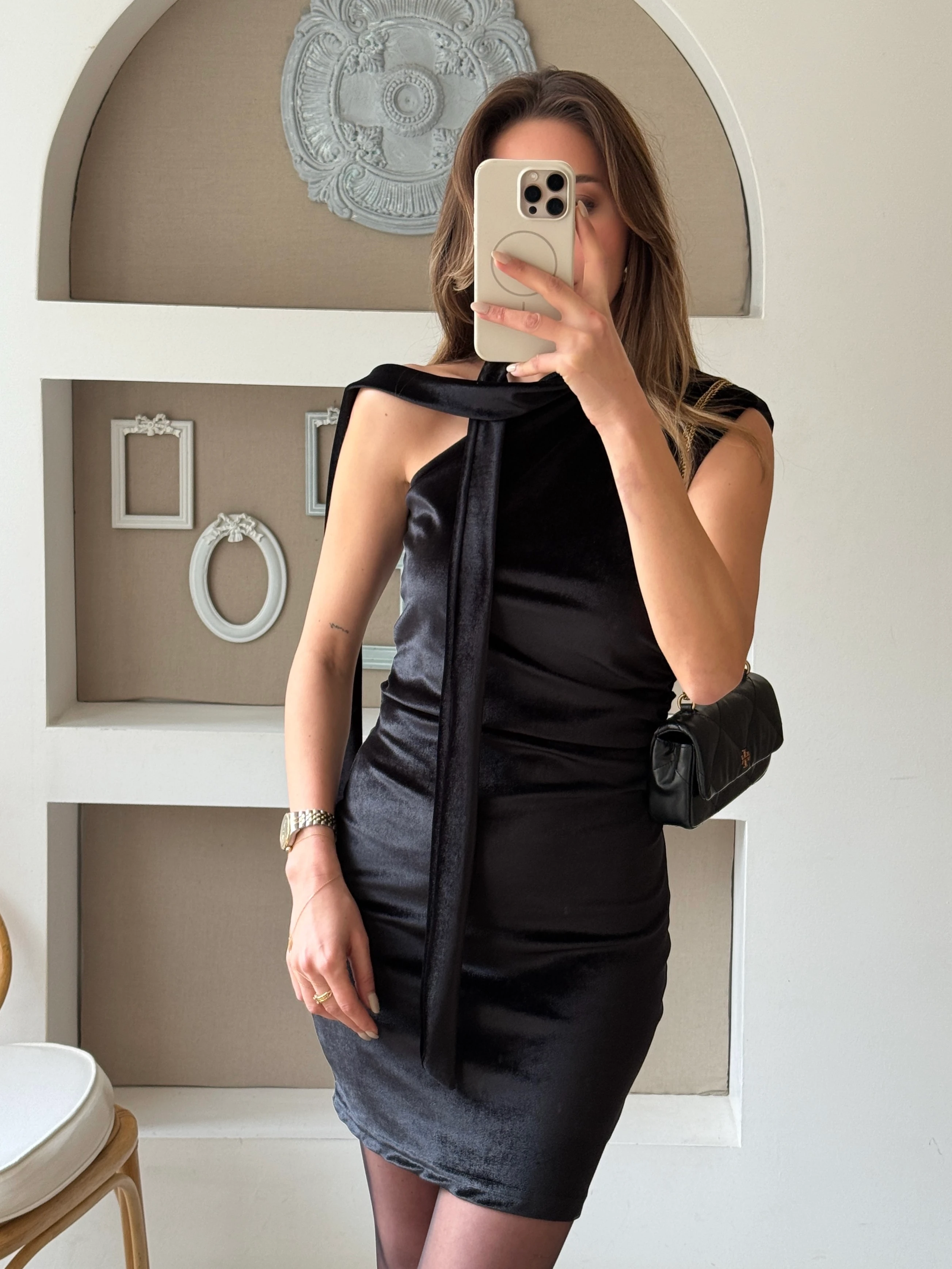 Şal Yaka Drapeli Kadife Elbise