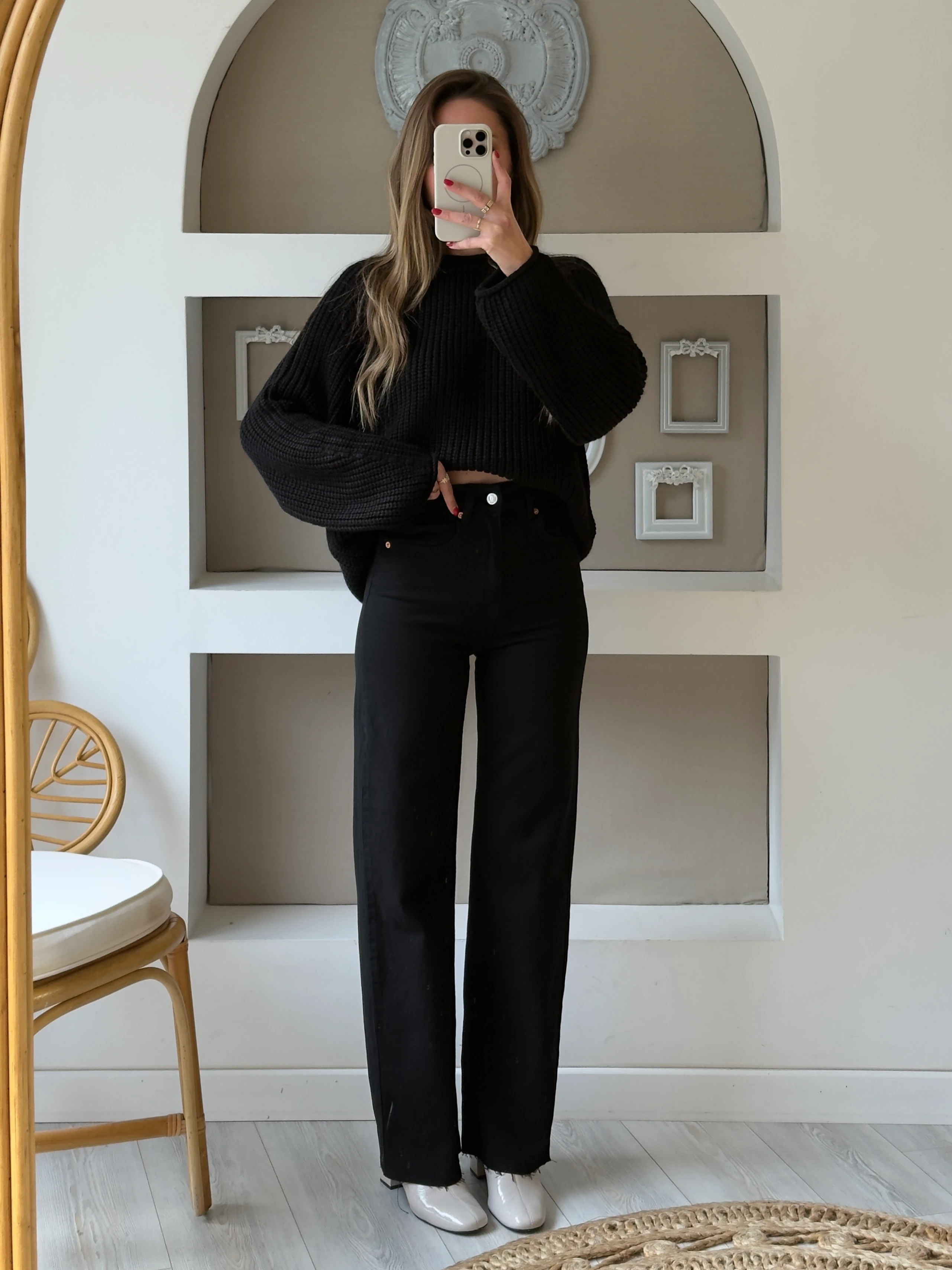 Orjinal Marka Siyah Renk Kesik Paça Jean