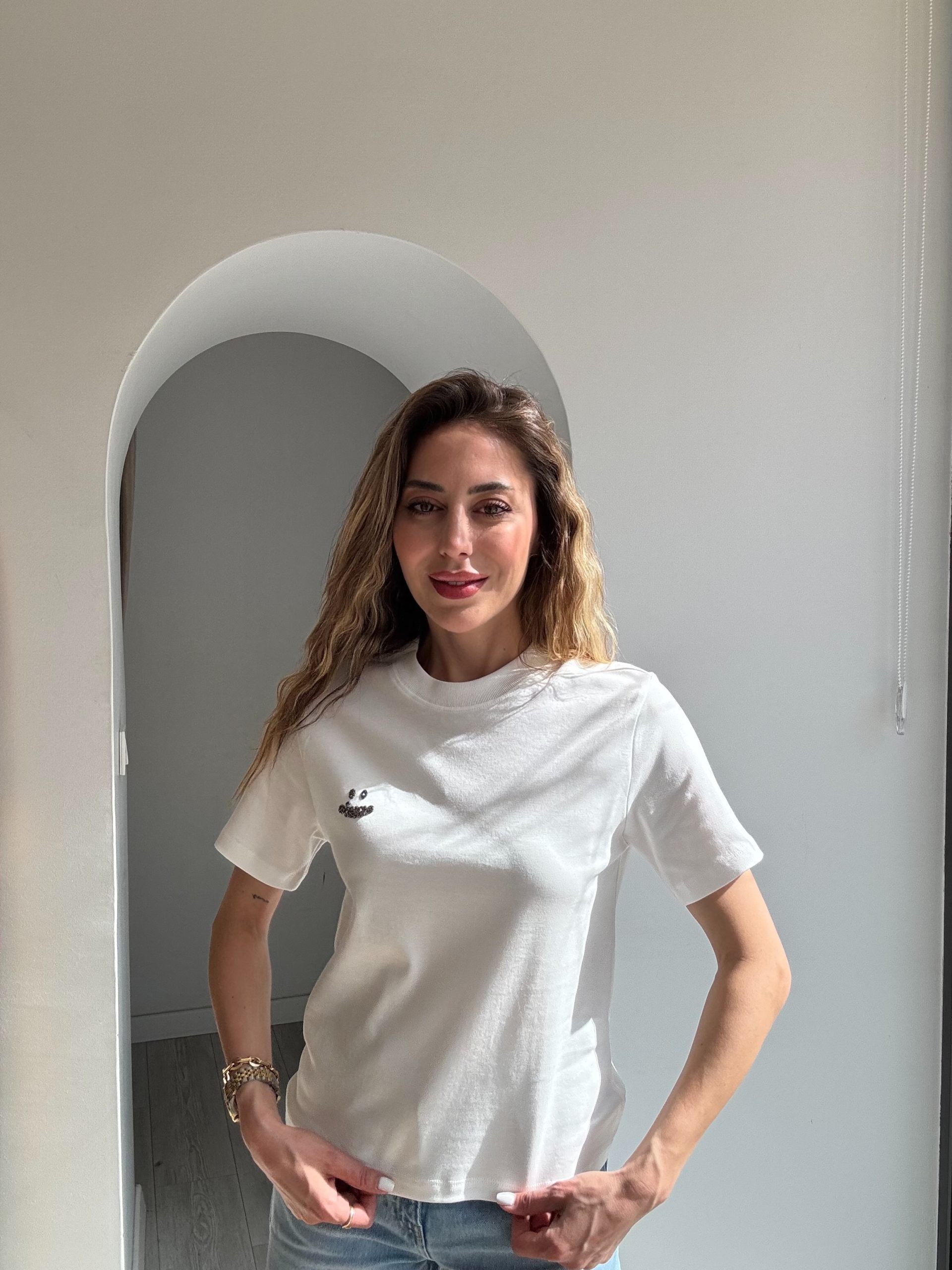 Smile Beyaz Renk Basic Tshirt