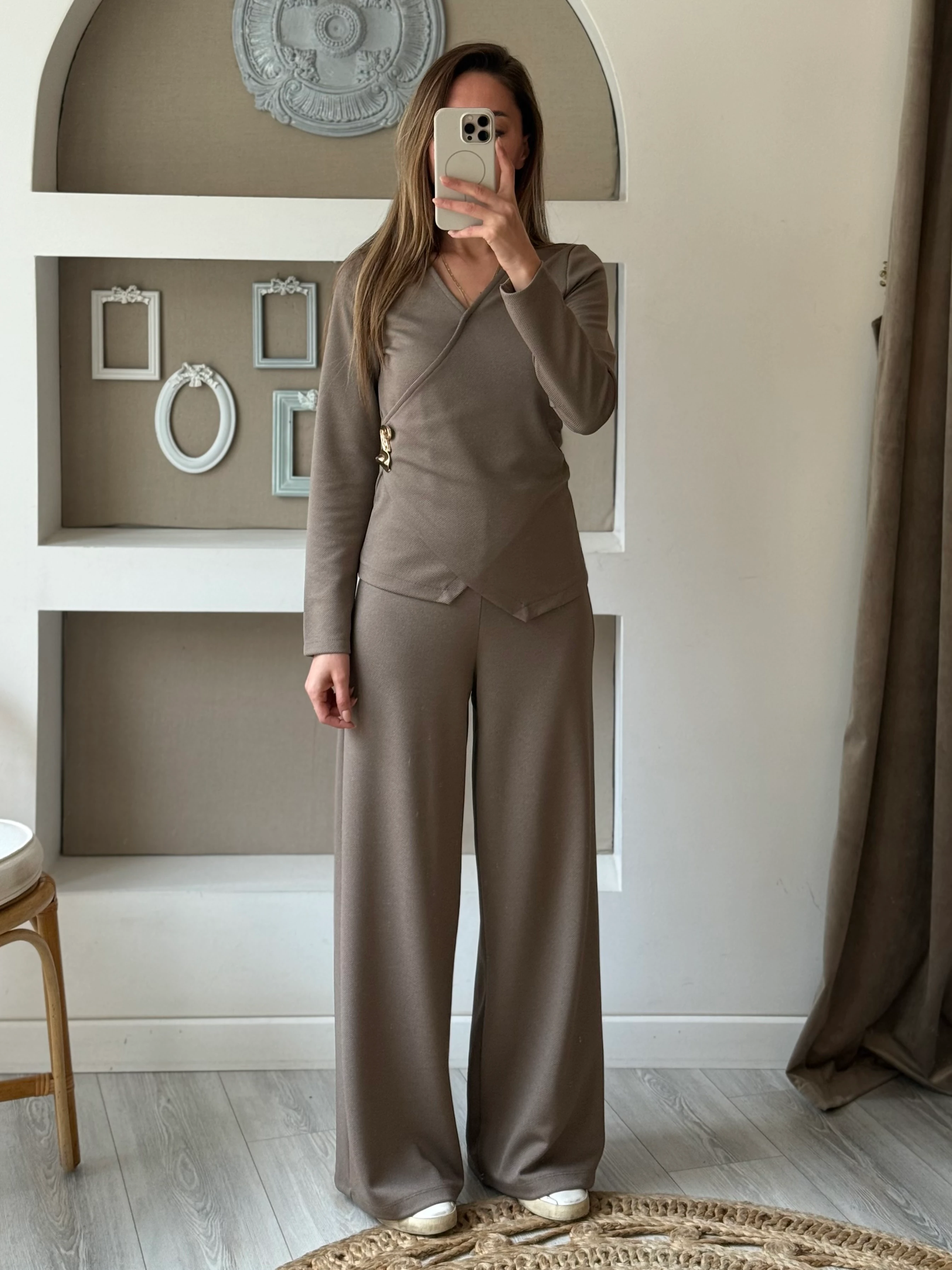 Gold Toka Detaylı Kruvaze Takım