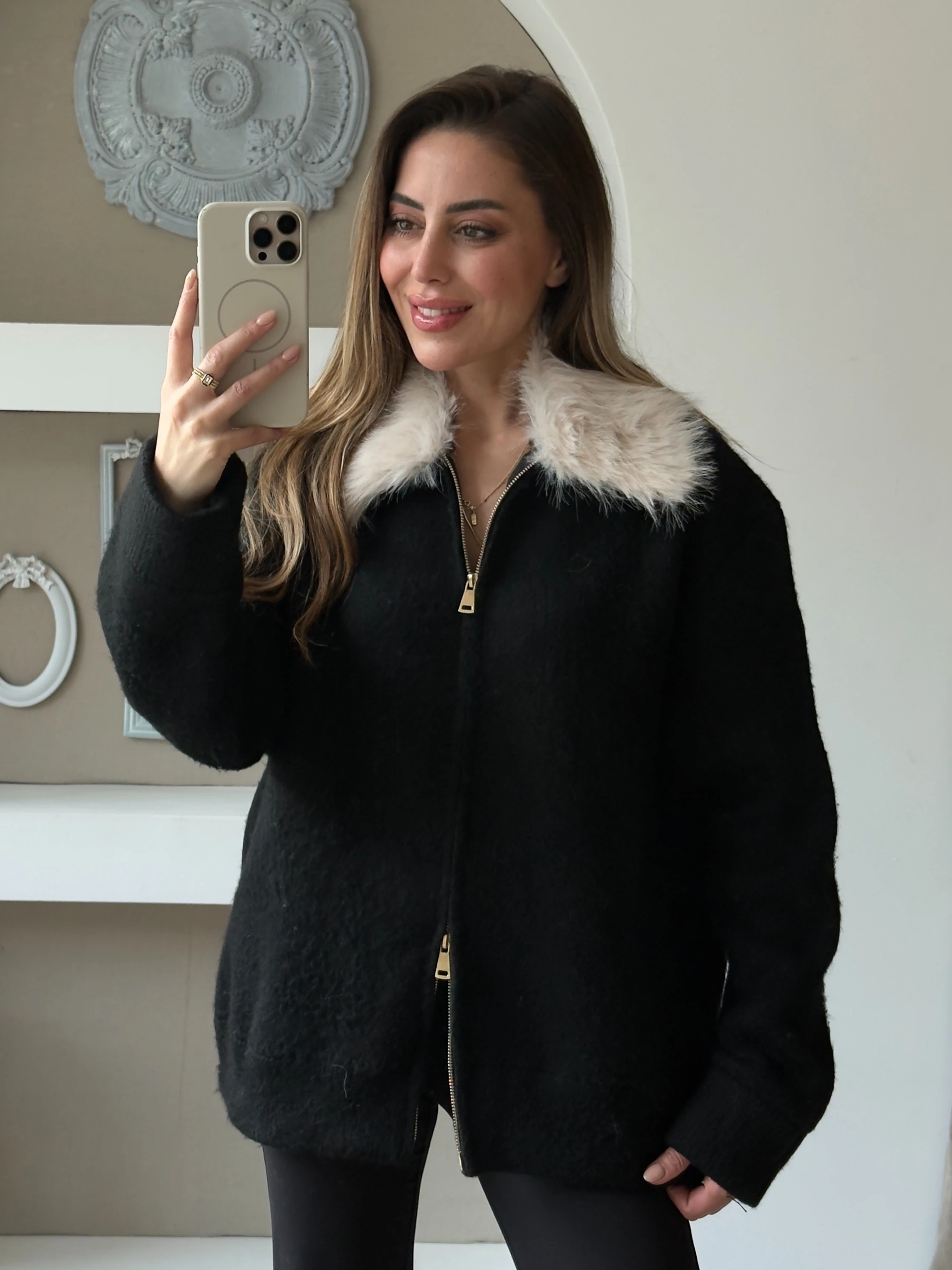 Kürk Yaka Hırka - Siyah