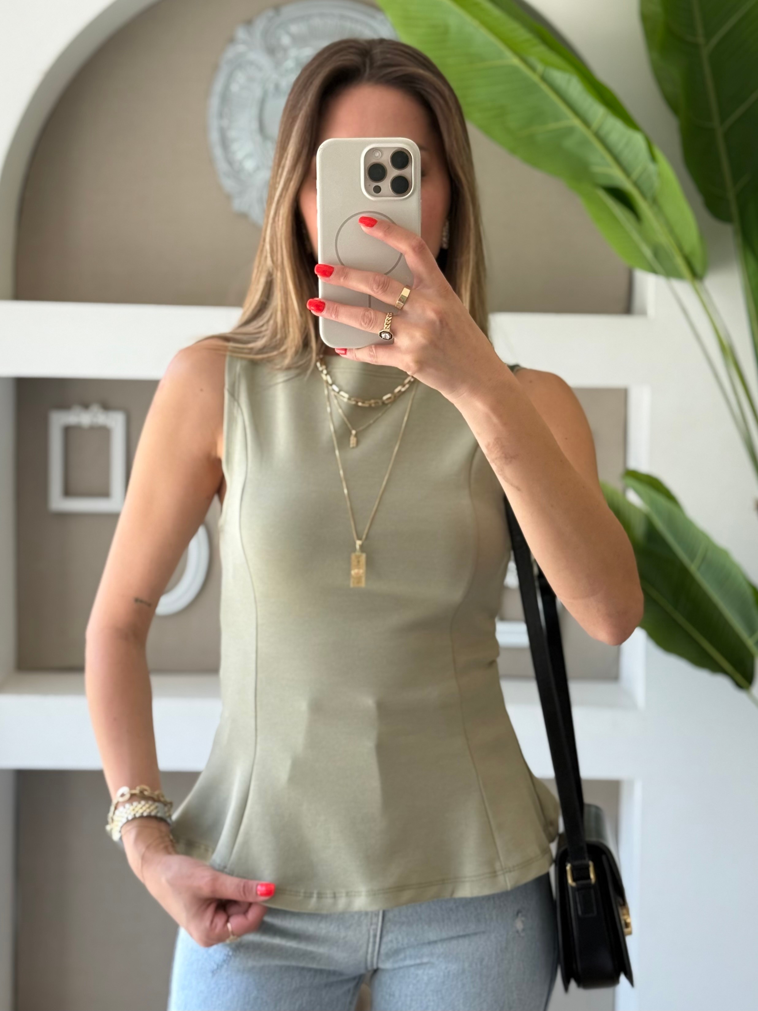 Dilvin Kayık Yaka Peplum Top