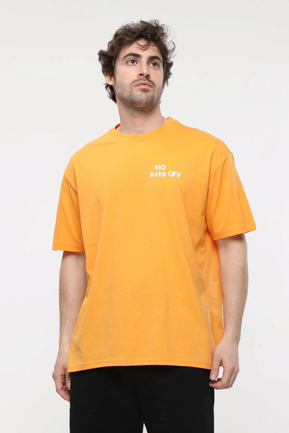 Erkek Bisiklet Yaka Kısa Kollu Oversize Fit Baskılı Tişört - Rufus - Oranj