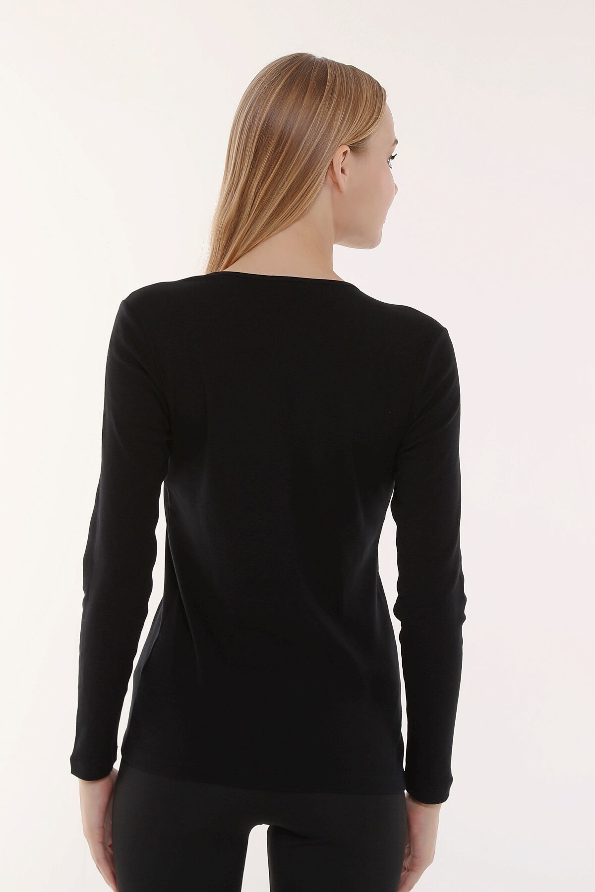 Kadın Bisiklet Yaka Uzun Kollu Regular Fit Basic Tişört - Siyah