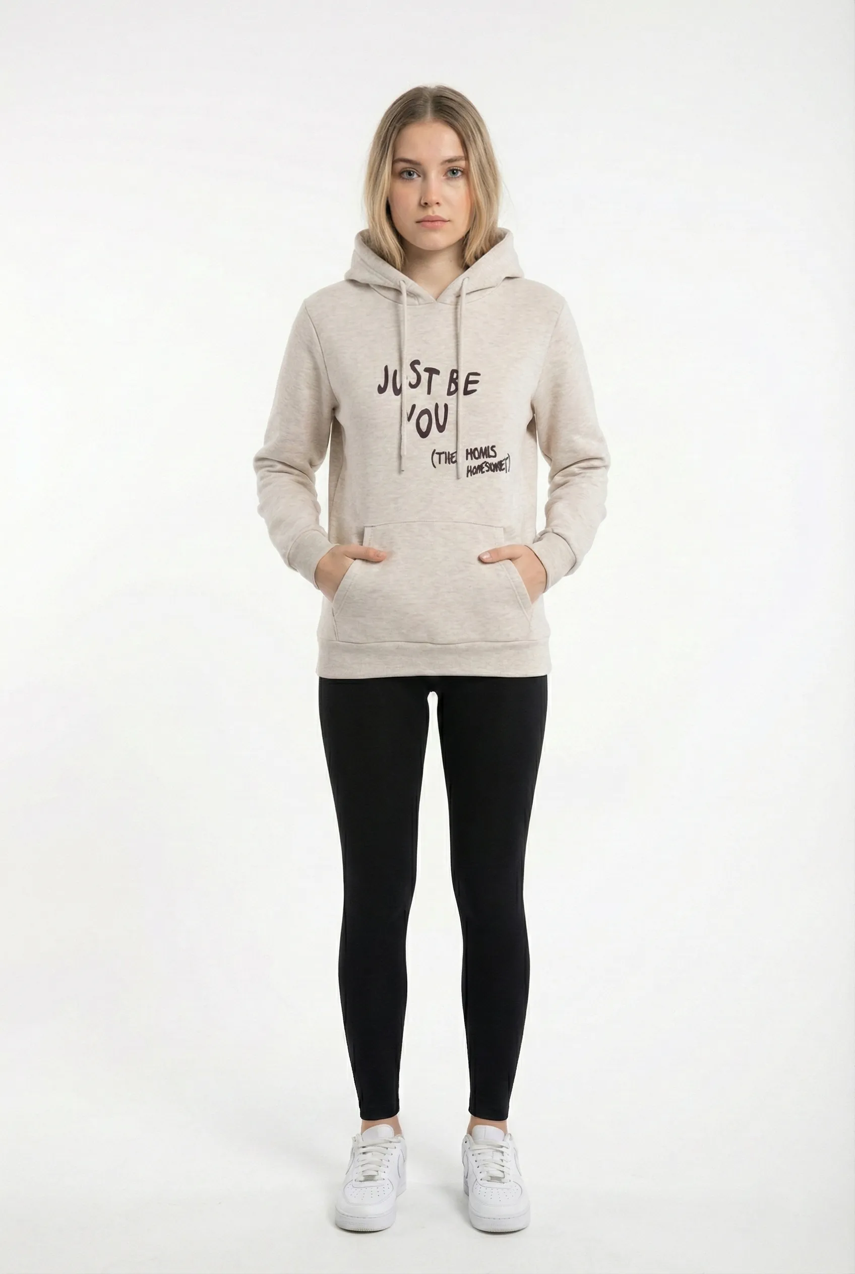 Kadın Kapüşonlu Regular Fit Şardonlu Baskılı Sweatshirt